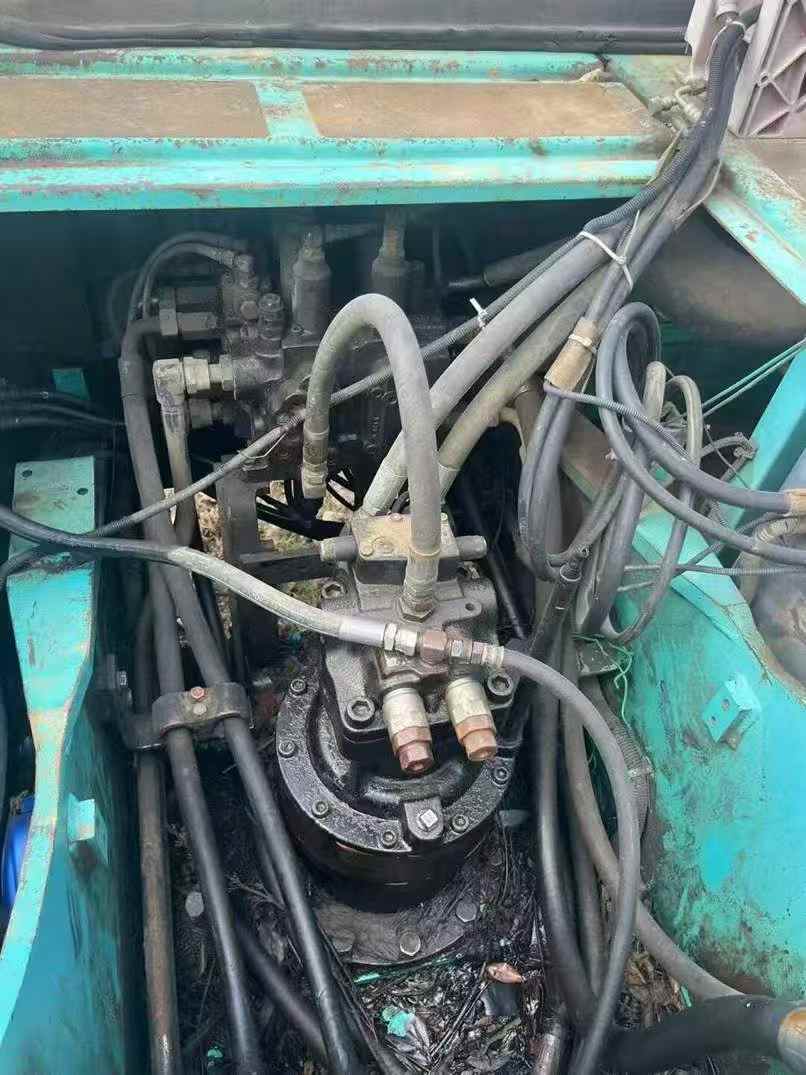 Used Kobelco SK200-10 Excavator 2016 Model / 3