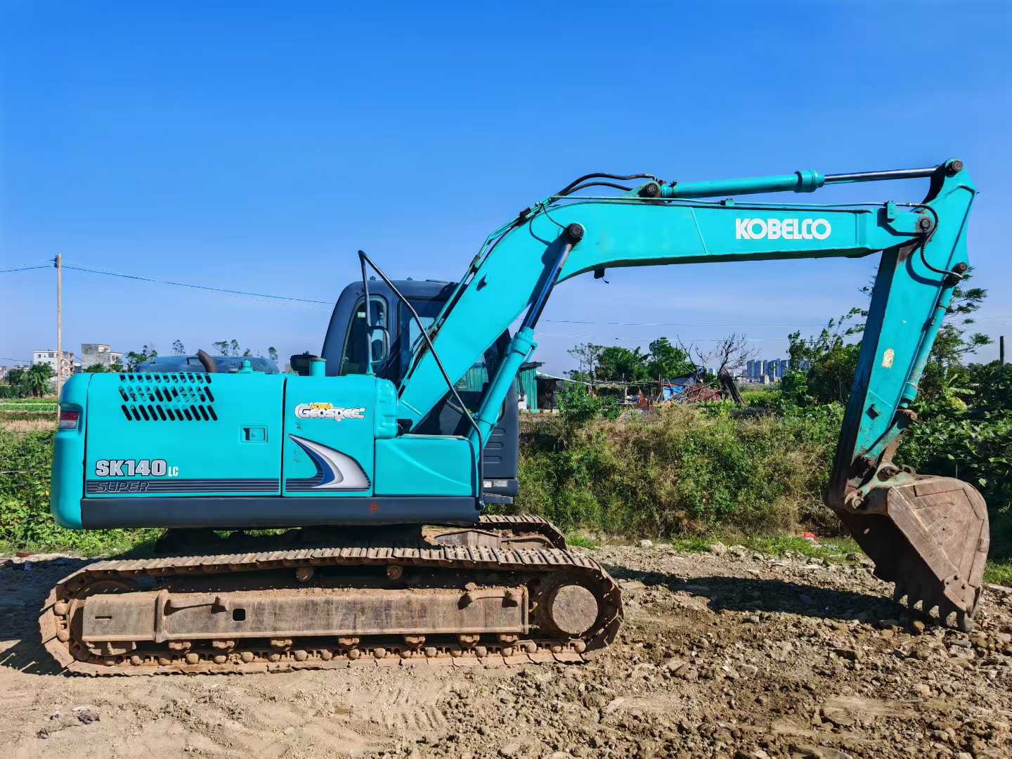 Used Kobelco SK140 Excavator 2015 Model / 4