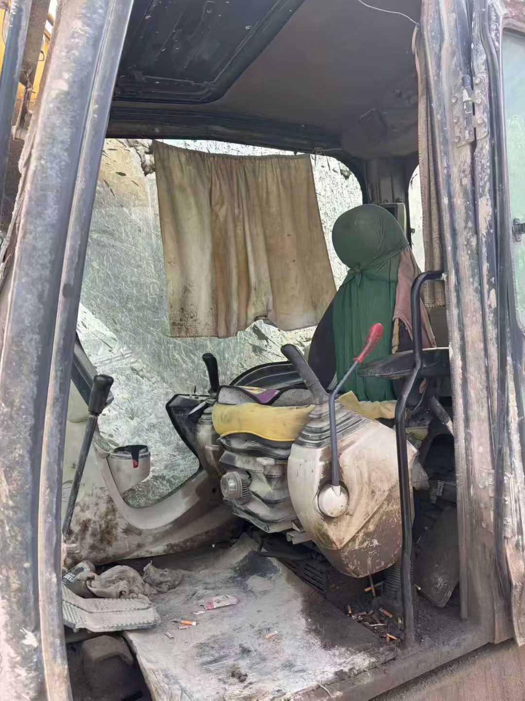 Used Kobelco SK200 Excavator 2018 Model / 7