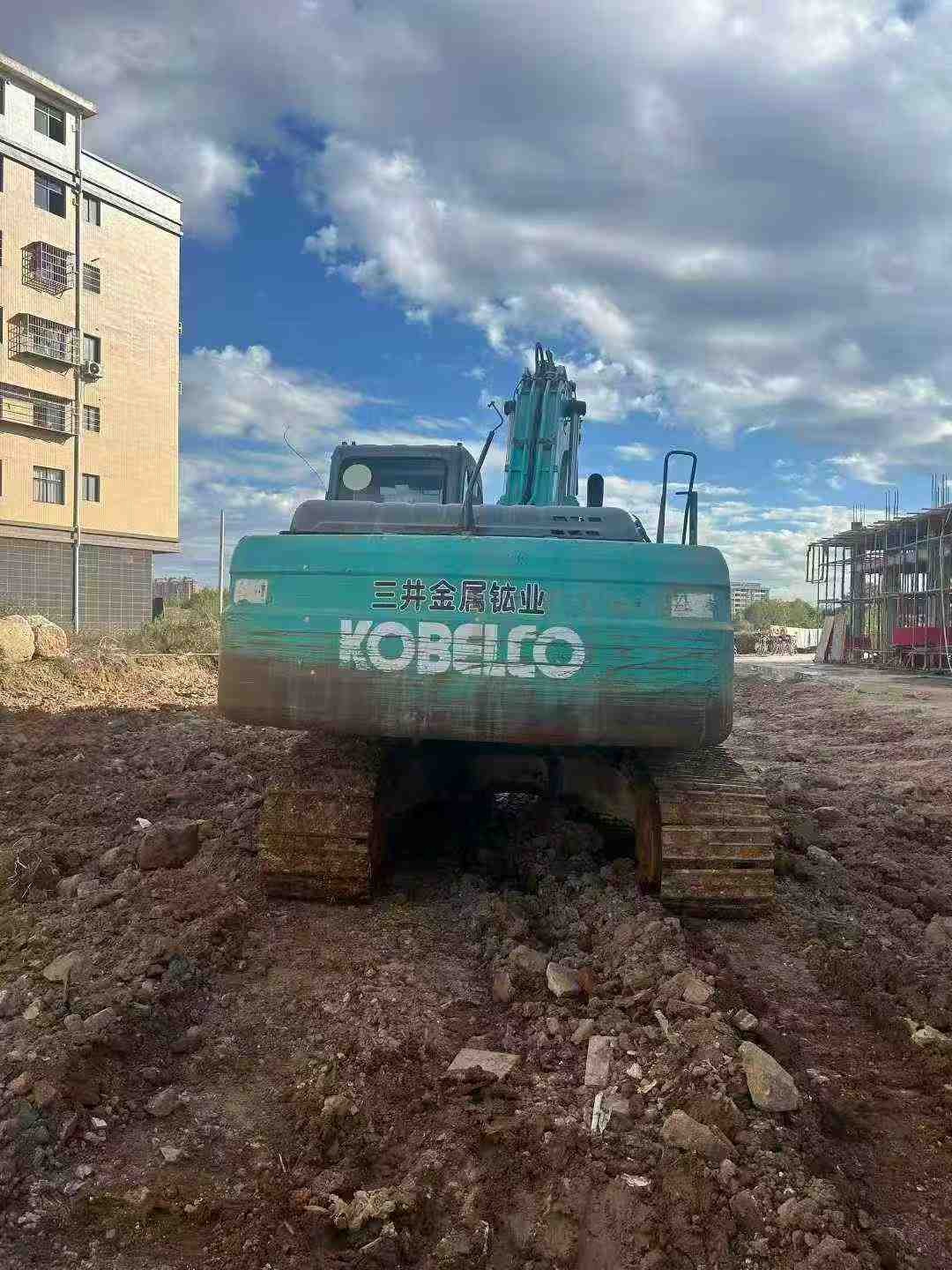 Used Kobelco SK200 Excavator 2016 Model / 2