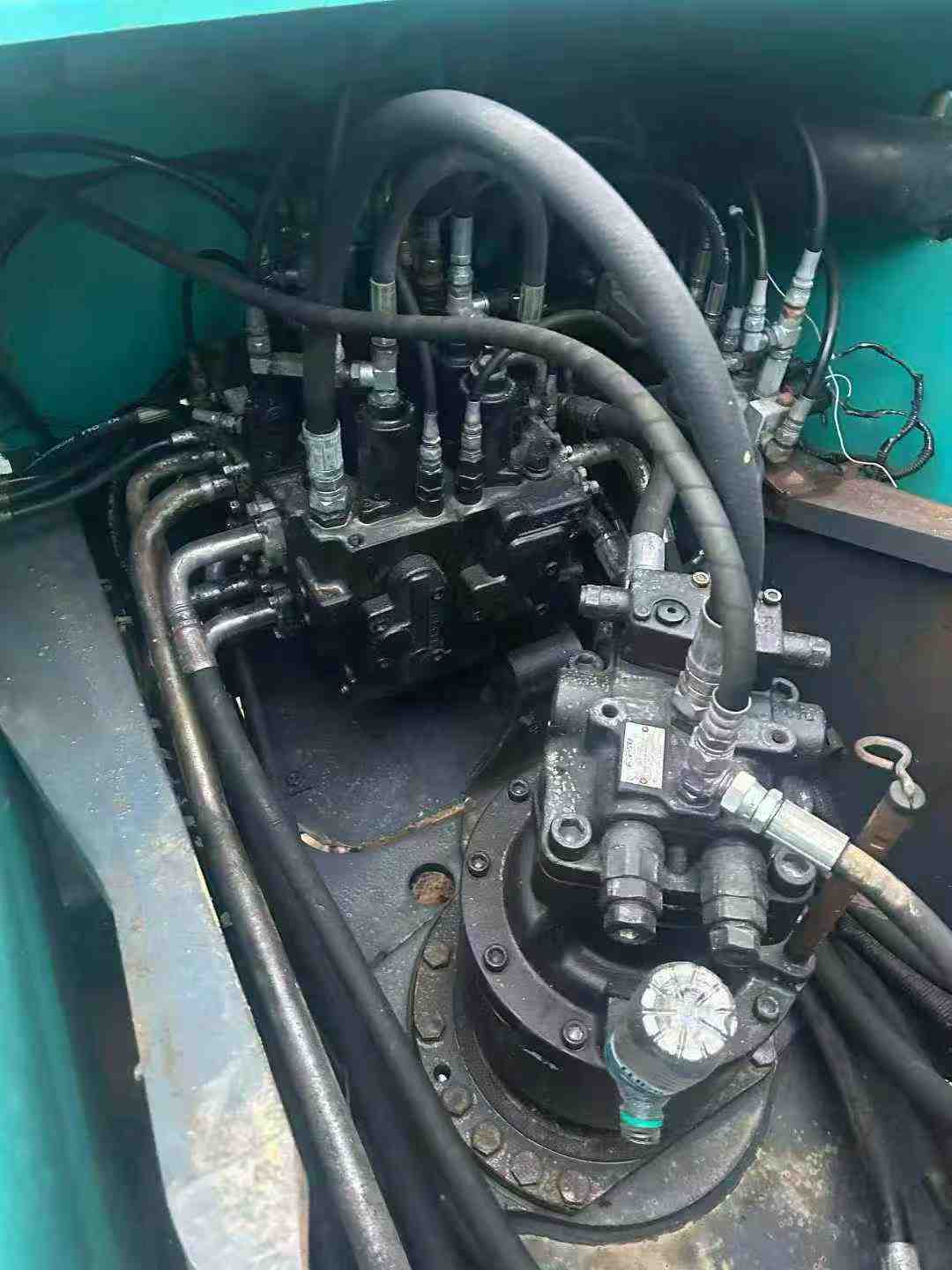 Used Kobelco SK200 Excavator 2016 Model / 6