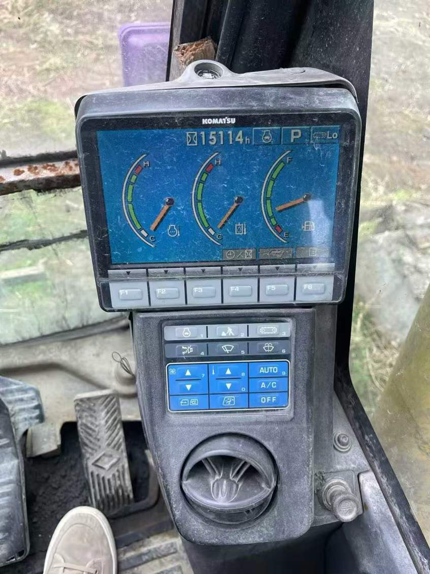 Used Komatsu PC200-8 Excavator 2010 Model
