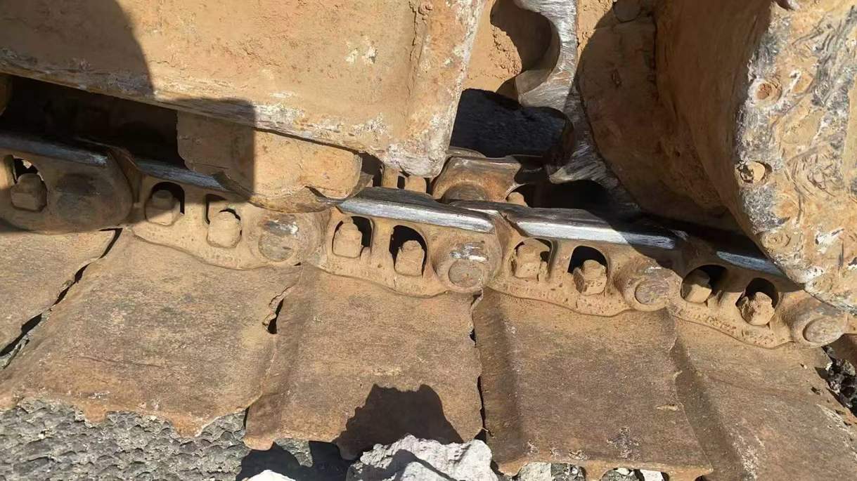 Used Kobelco SK200 Excavator 2016 Model / 8