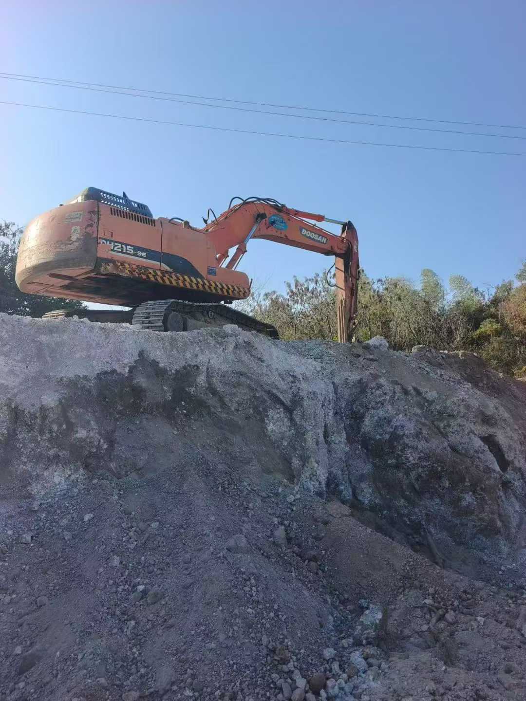 Used Doosan DX15 Excavator 2016 Model / 3