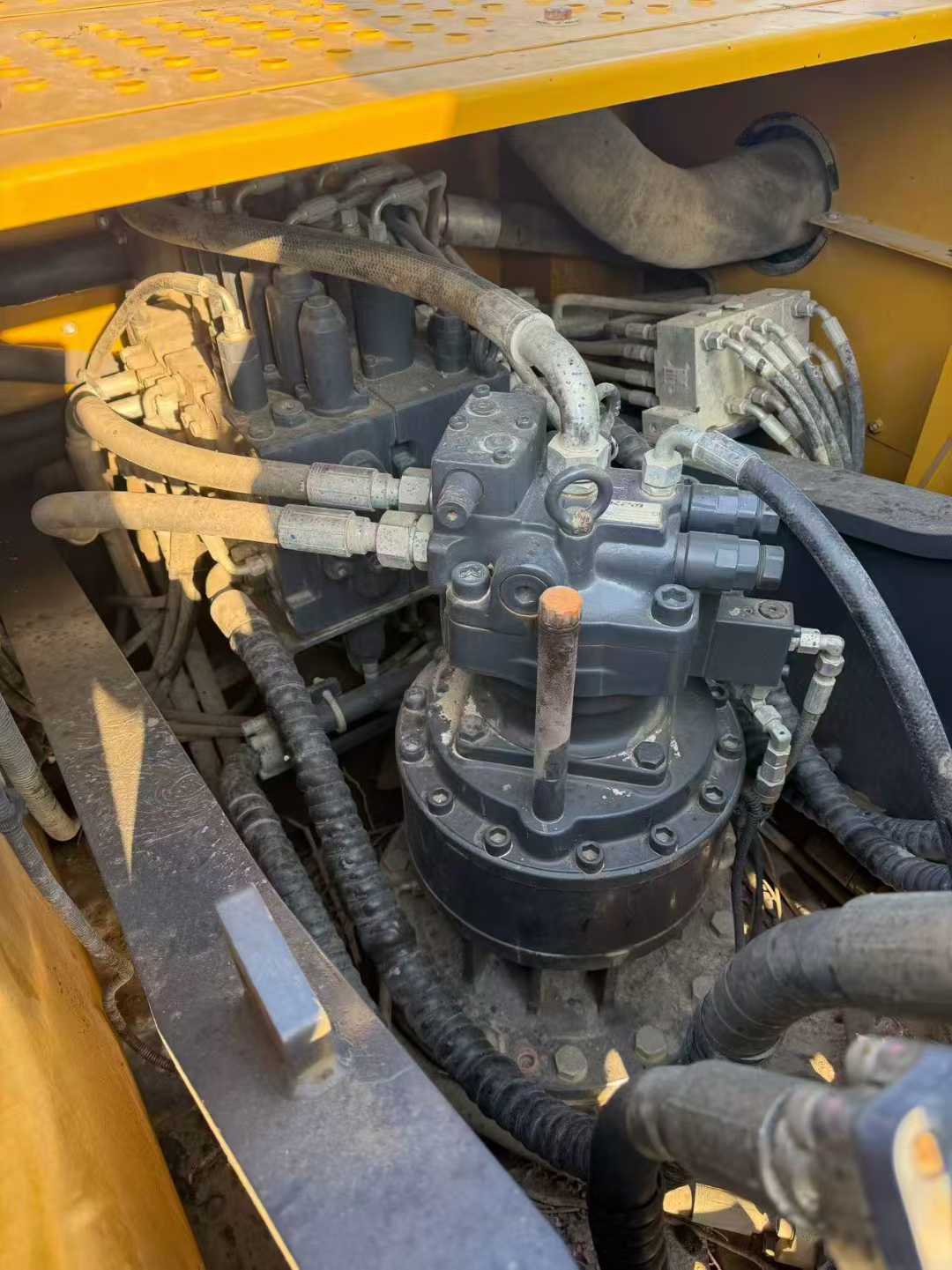 Used XCMG LW200 Excavator 2022 Model