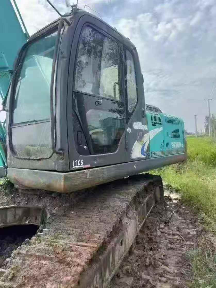 Used Kobelco SK250 Excavator 2016 Model / 9