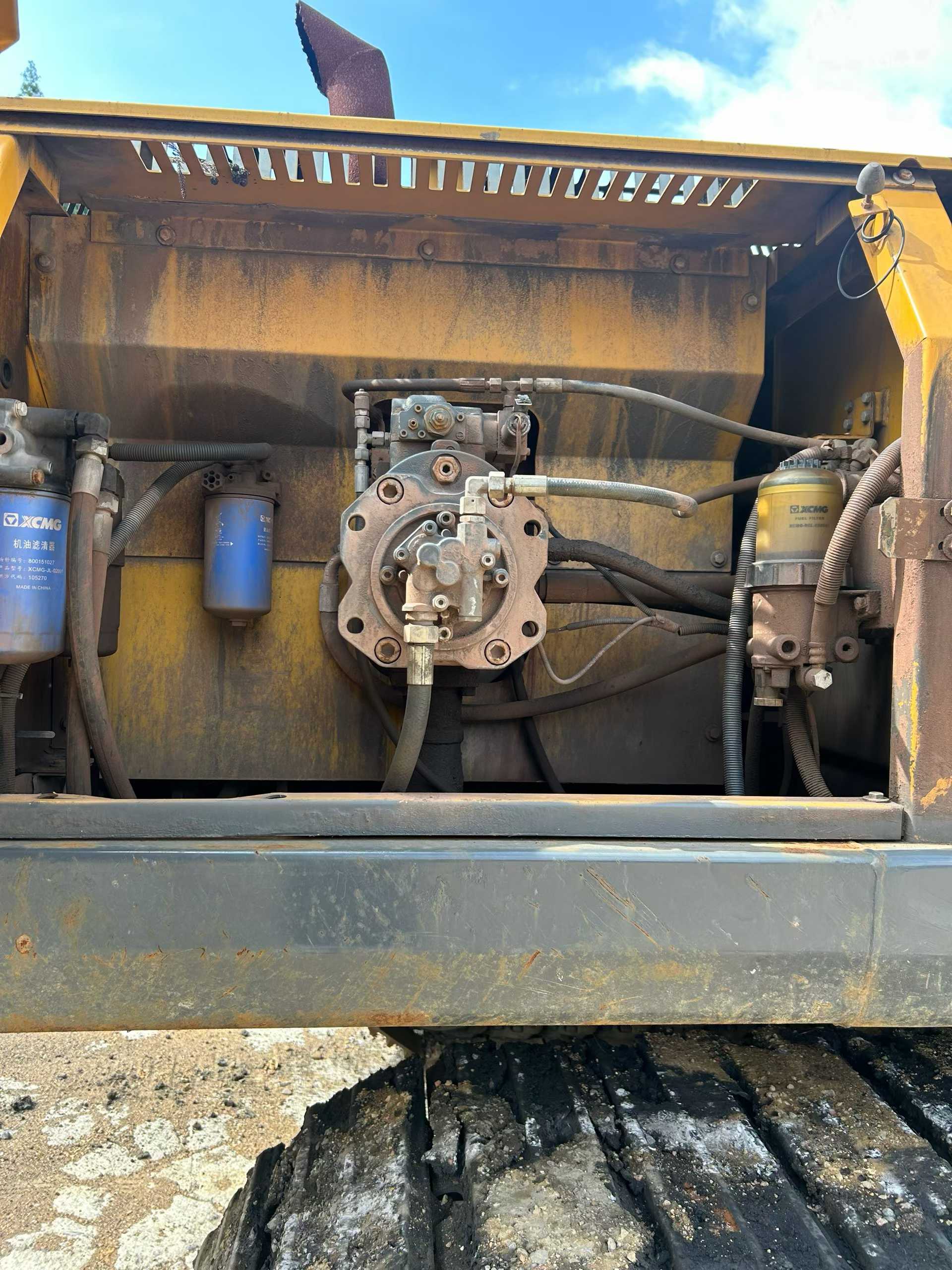 Used XCMG XE370 Excavator 2018 Model / 4