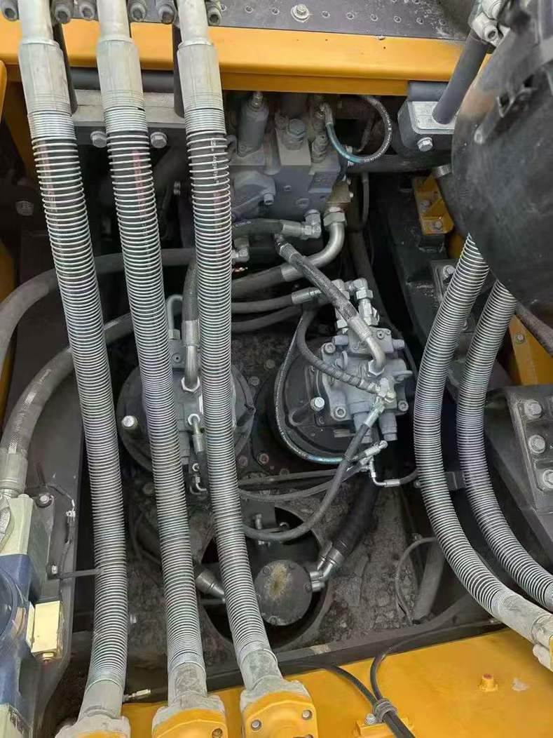 Used XCMG XE750G Excavator 2024 Model / 5