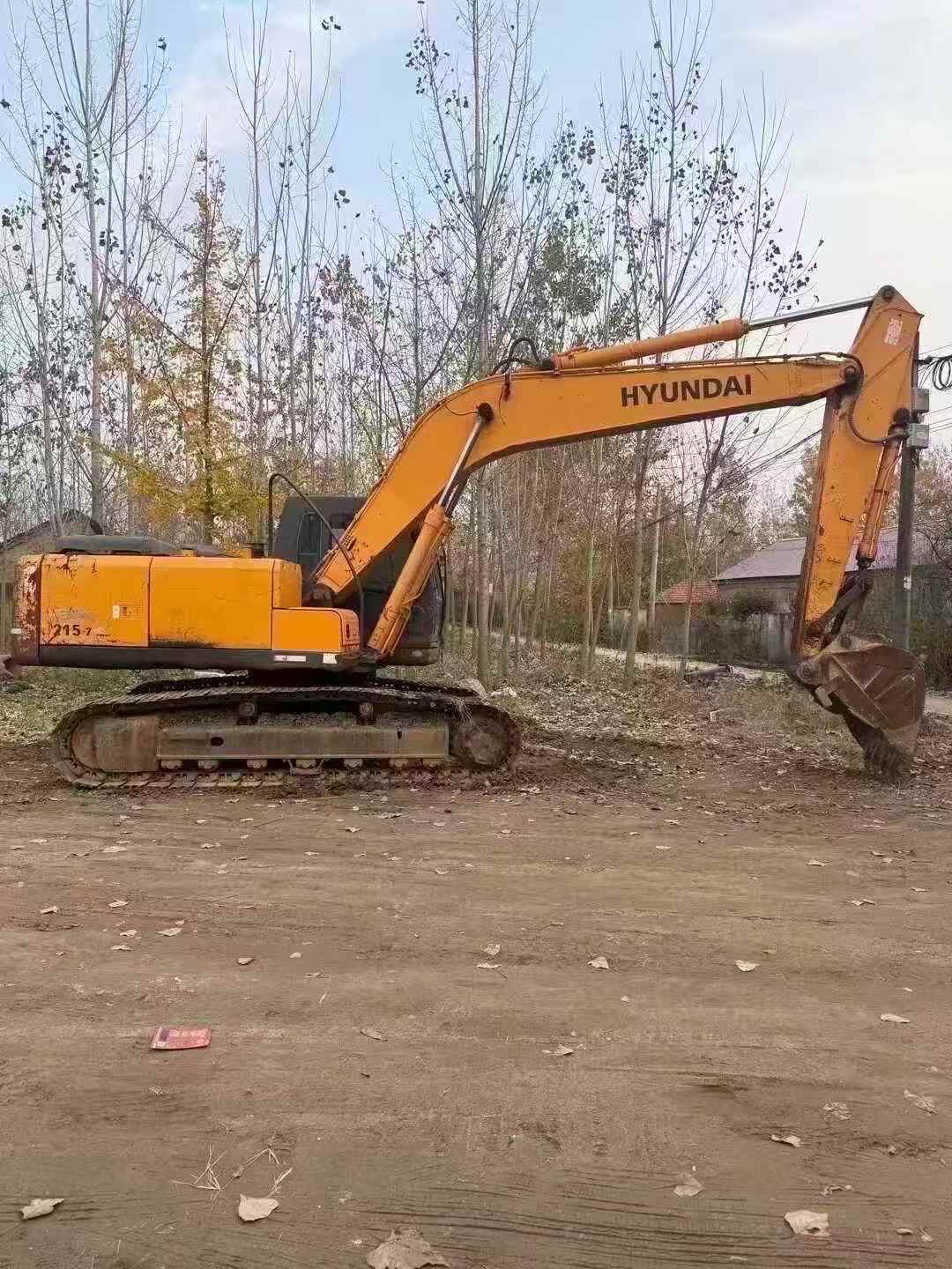 Used Hyundai R215-7 Excavator 2010 Model / 2