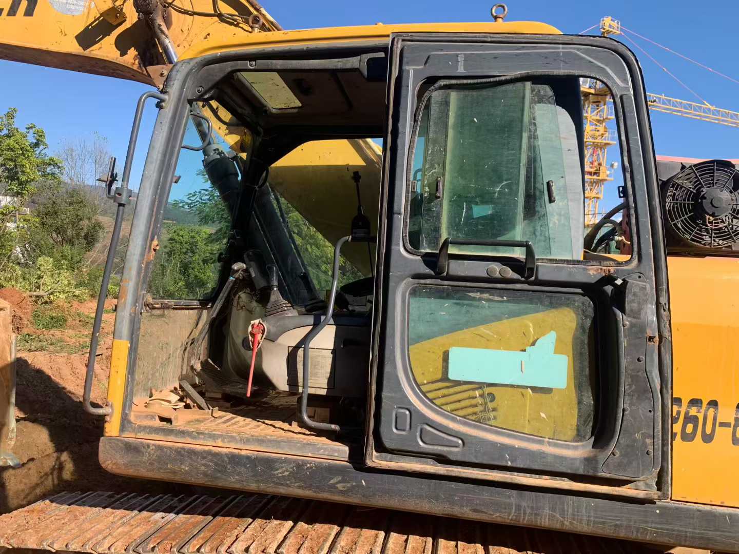 Used Caterpillar CT220-8 Excavator 2015 Model / 2