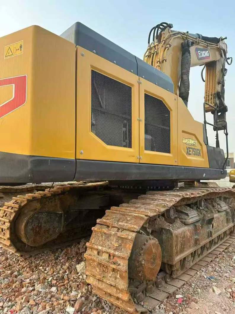 Used XCMG XE750G Excavator 2024 Model / 3
