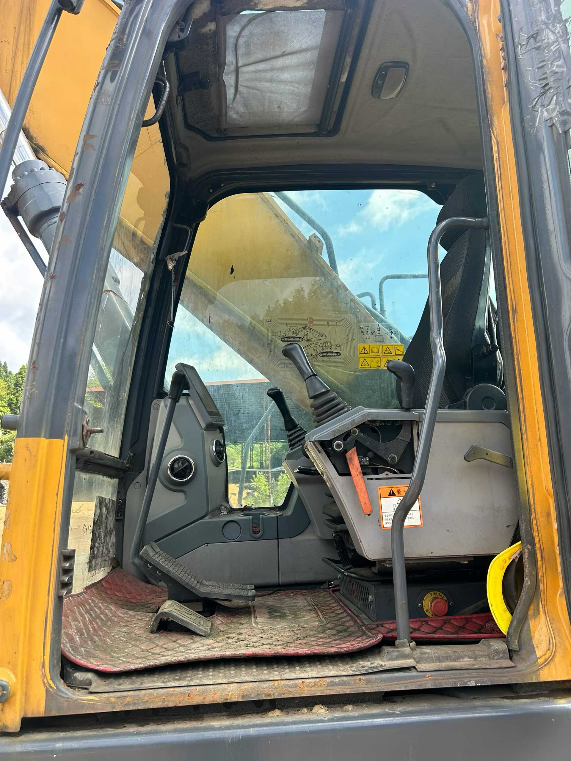 Used XCMG XE370 Excavator 2018 Model / 8