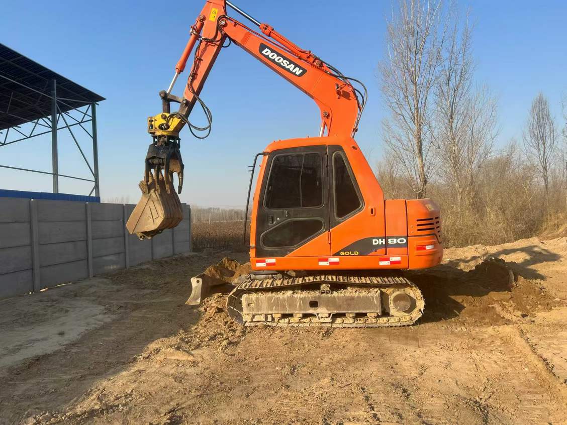 Used Doosan DX80 Excavator 2016 Model / 2