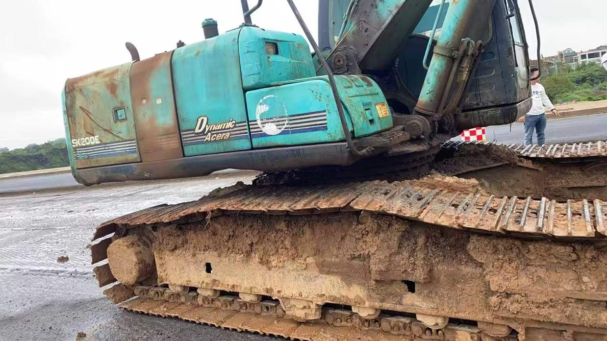 Used Kobelco SK200 Excavator 2016 Model / 5