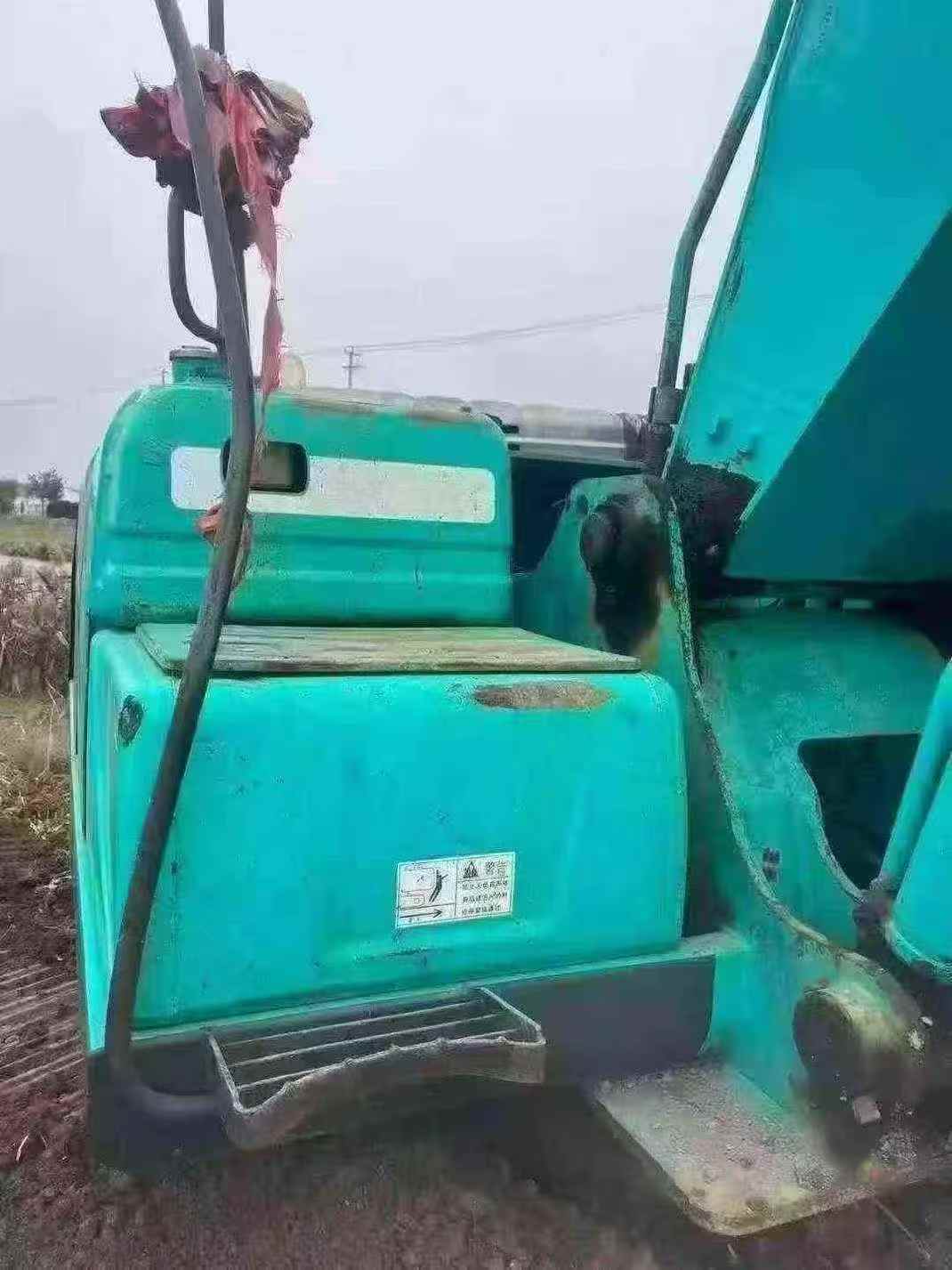 Used Kobelco SK200 Excavator 2011 Model / 7