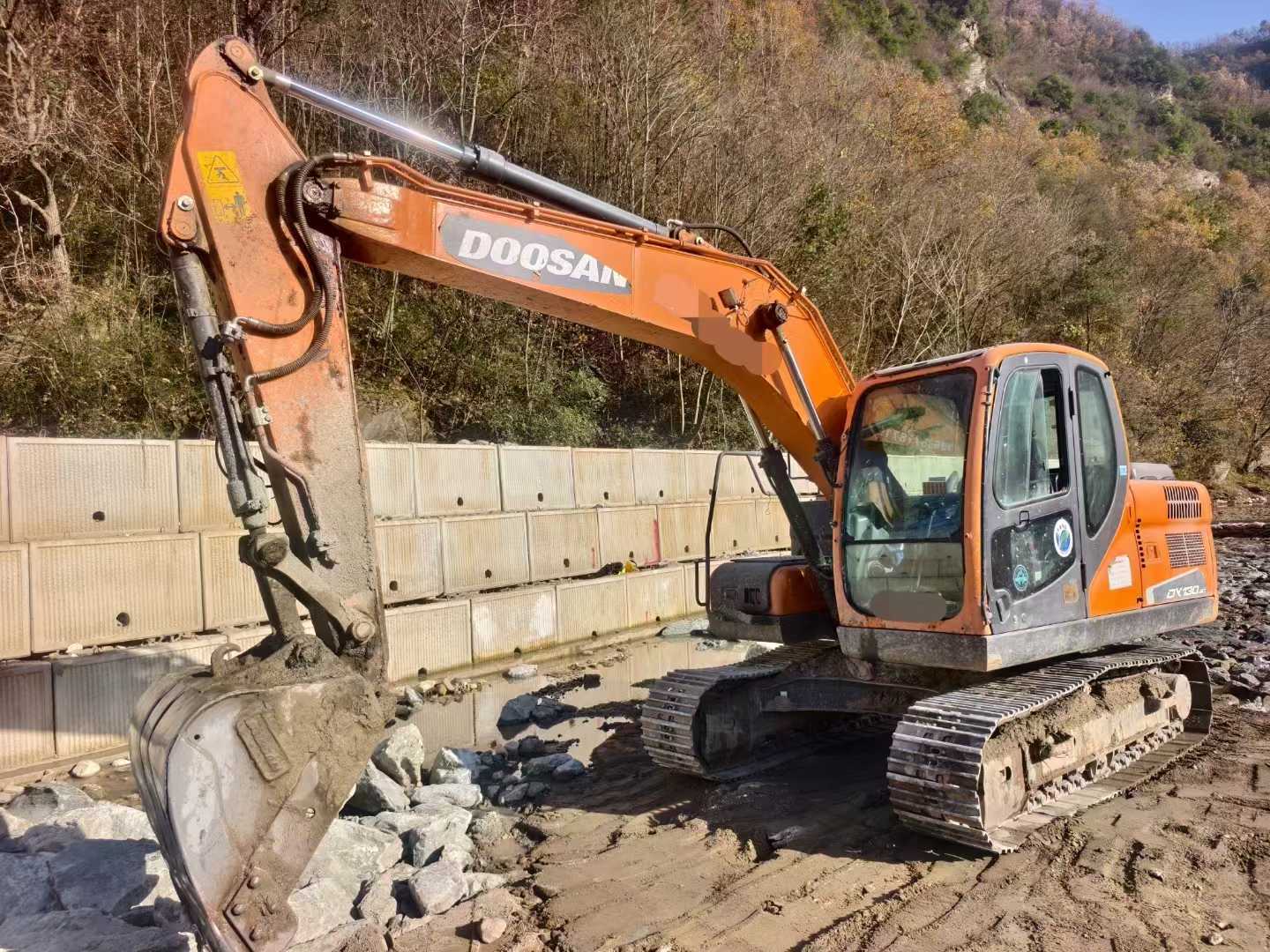 Used Doosan DX15 Excavator 2021 Model