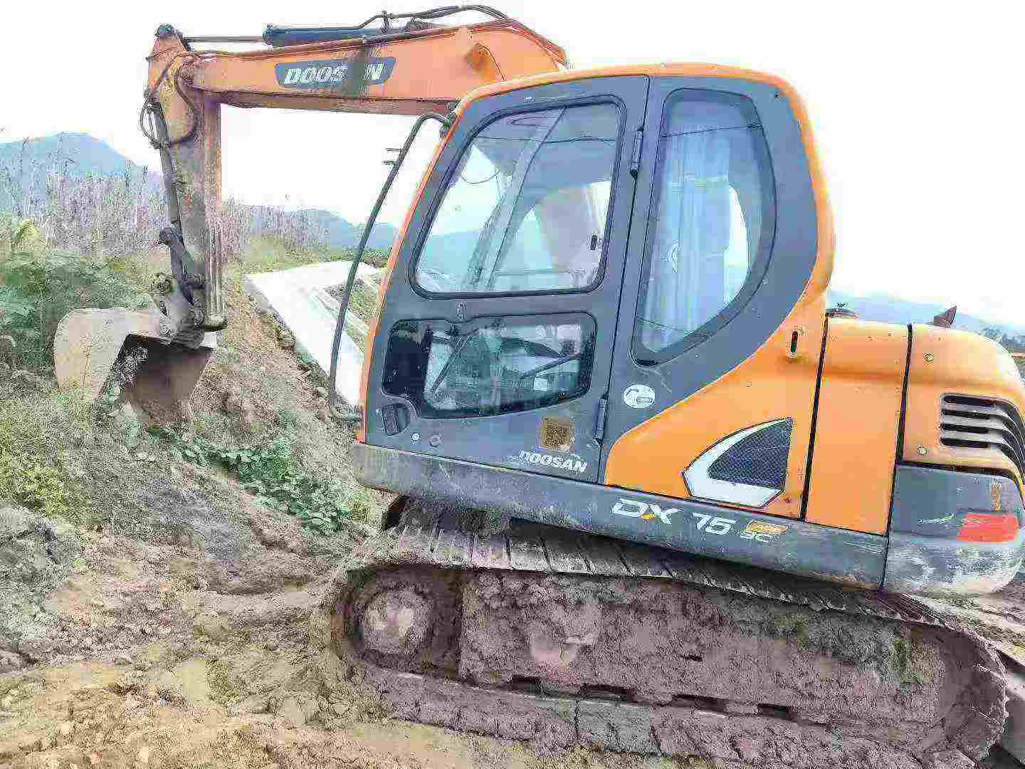 Used Doosan DX75 Excavator 2020 Model / 4