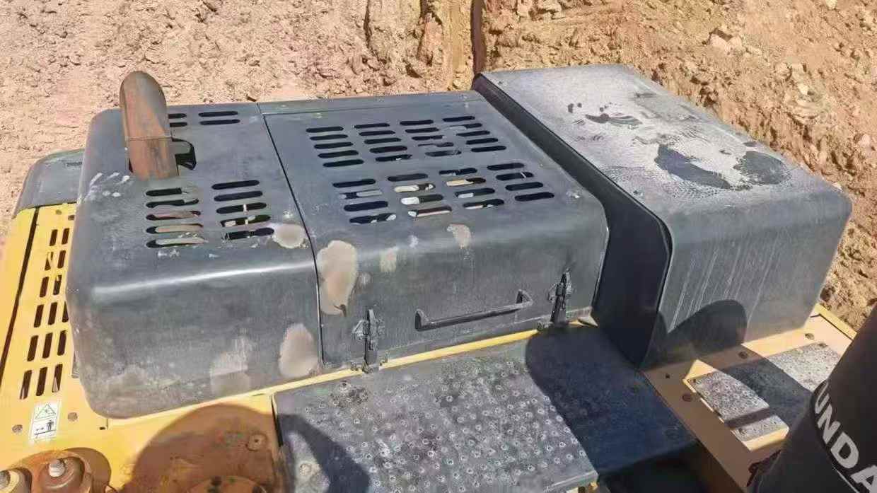 Used Hyundai HX60 Excavator 2022 Model / 7