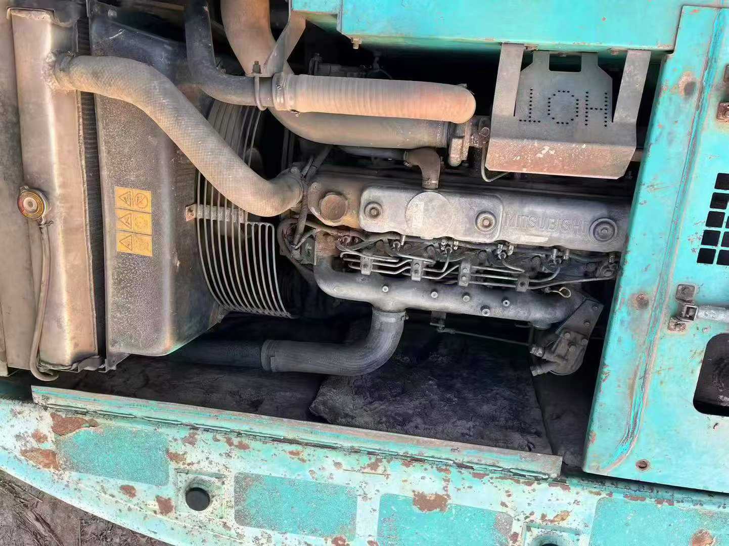 Used Kobelco SK200-6E Excavator 2016 Model / 4