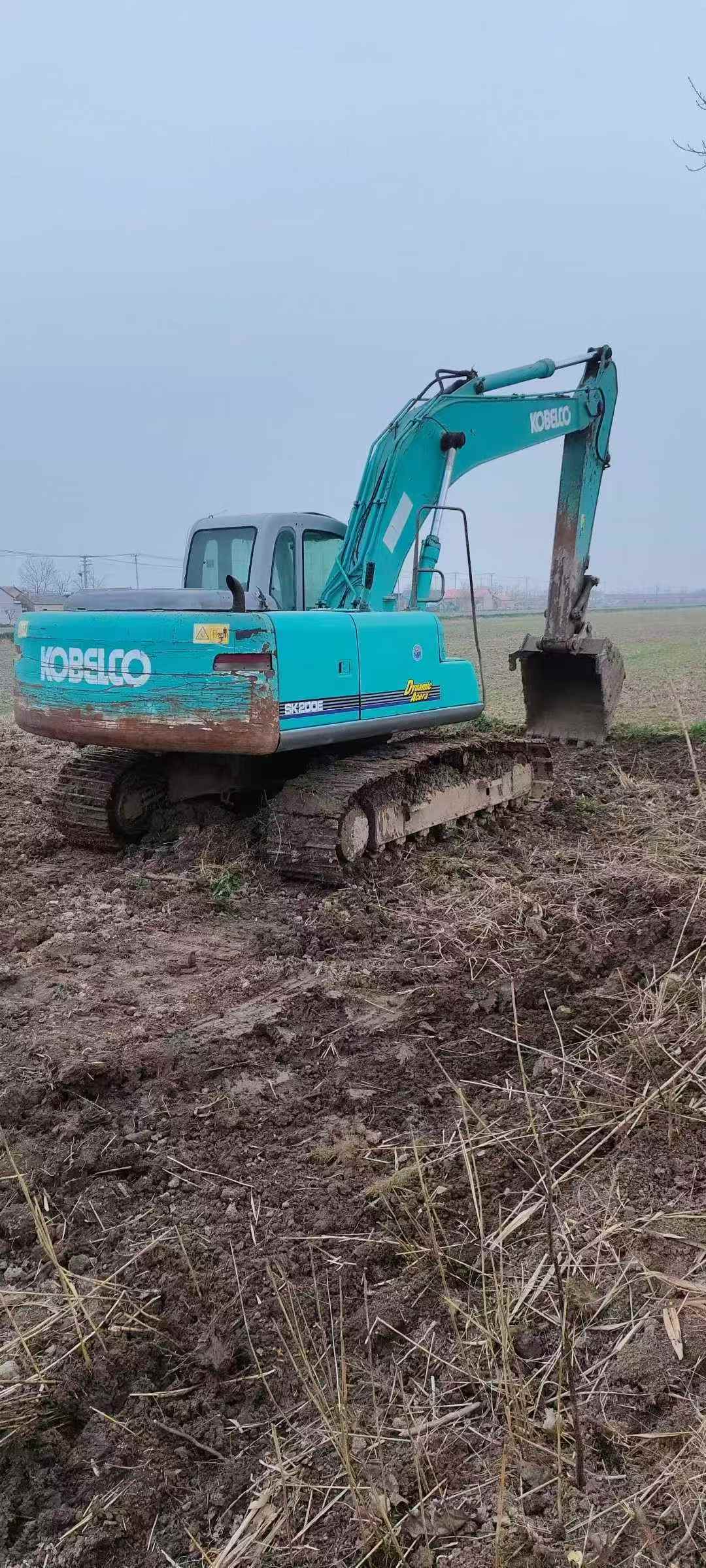 Used Kobelco SK200-6 Excavator 2016 Model / 3