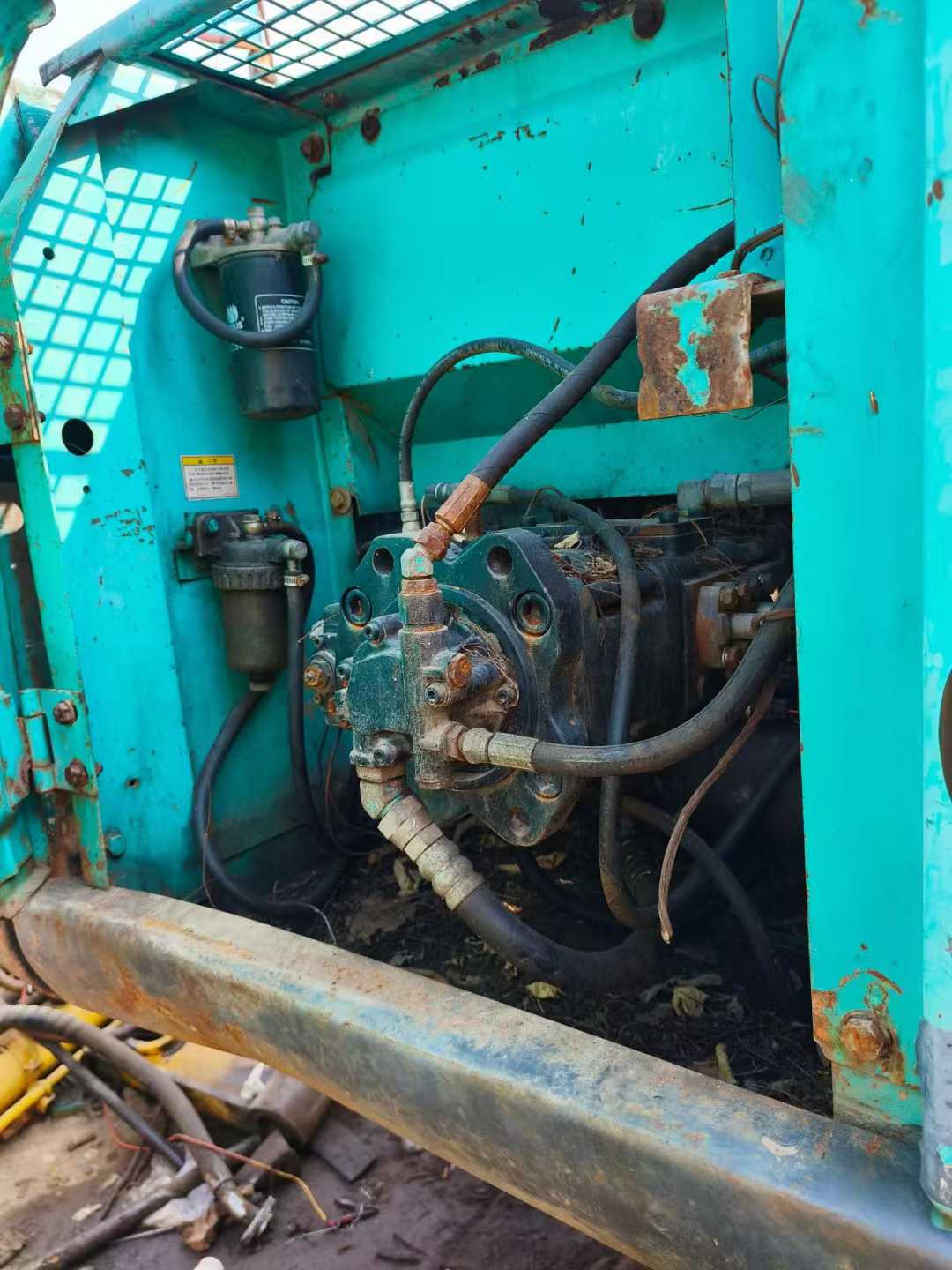 Used Kobelco SK200-6E Excavator 2016 Model / 4