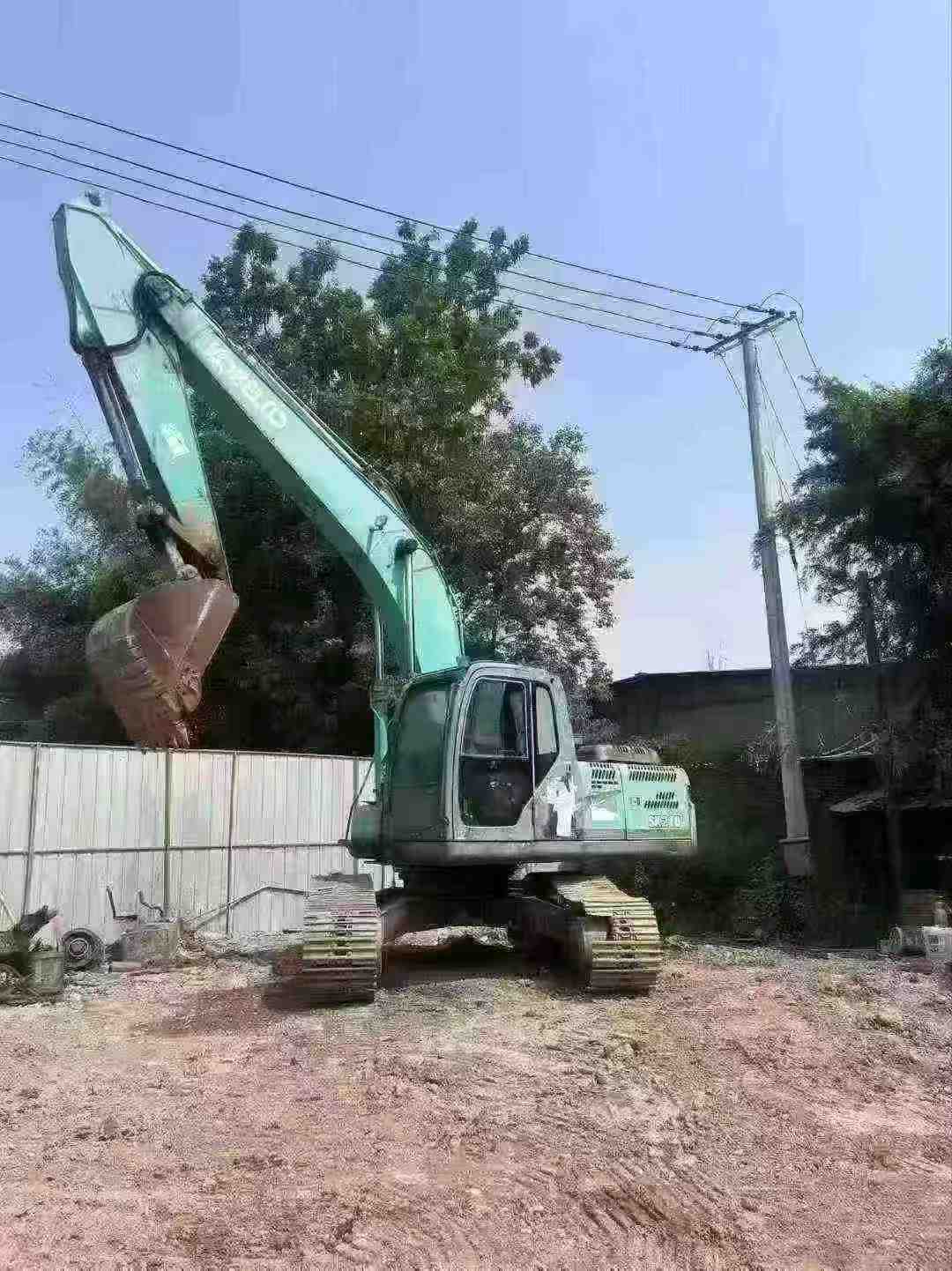 Used Kobelco SK210 Excavator 2016 Model / 3