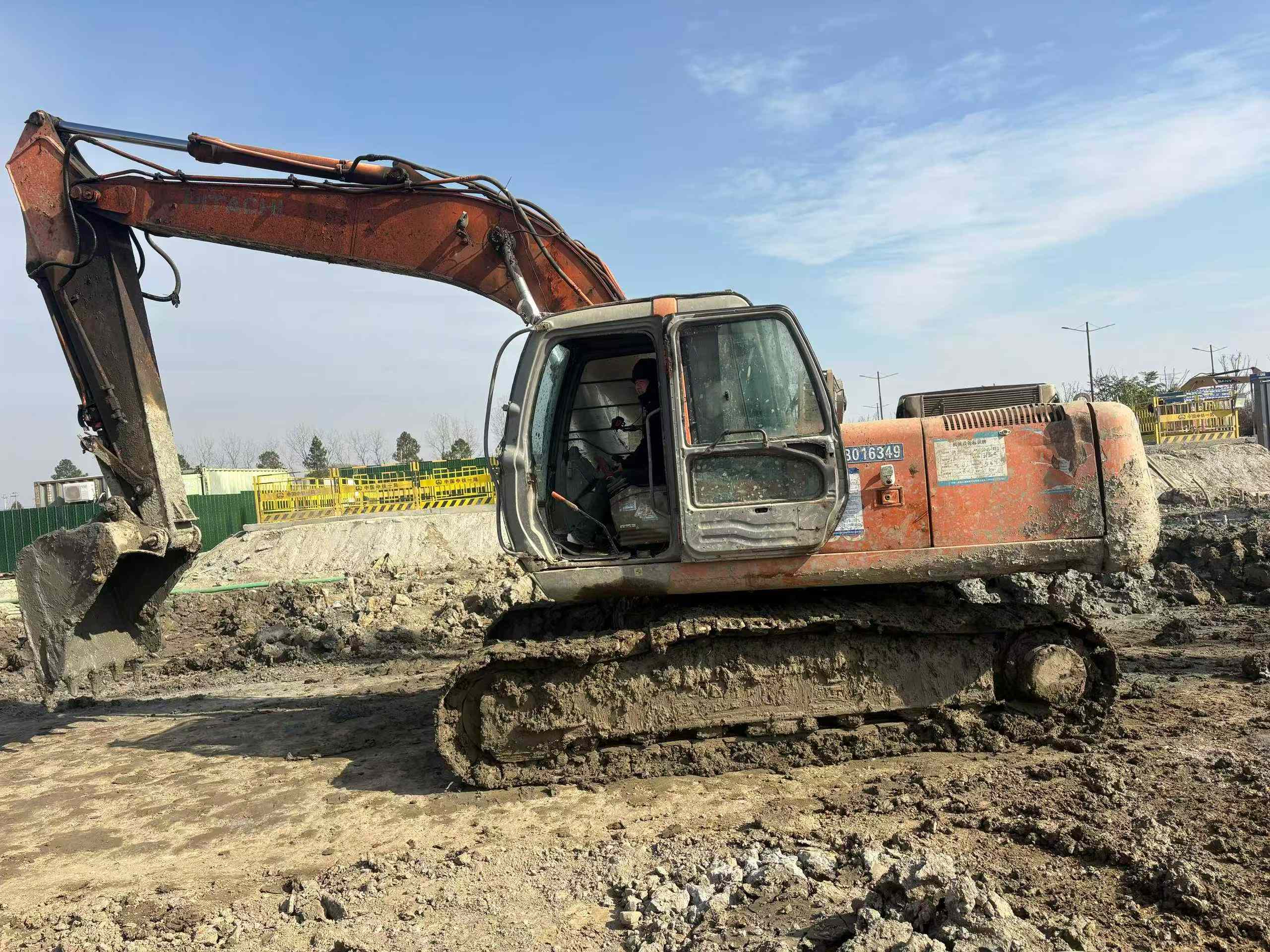 Used Hitachi ZAXIS200 Excavator 2016 Model / 5