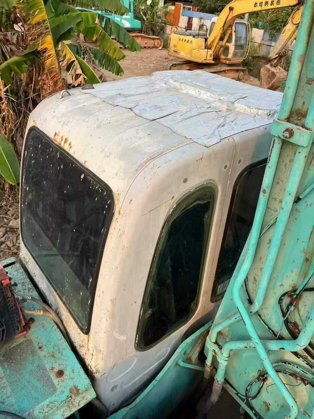 Used Kobelco SK200-6E Excavator 2016 Model / 7