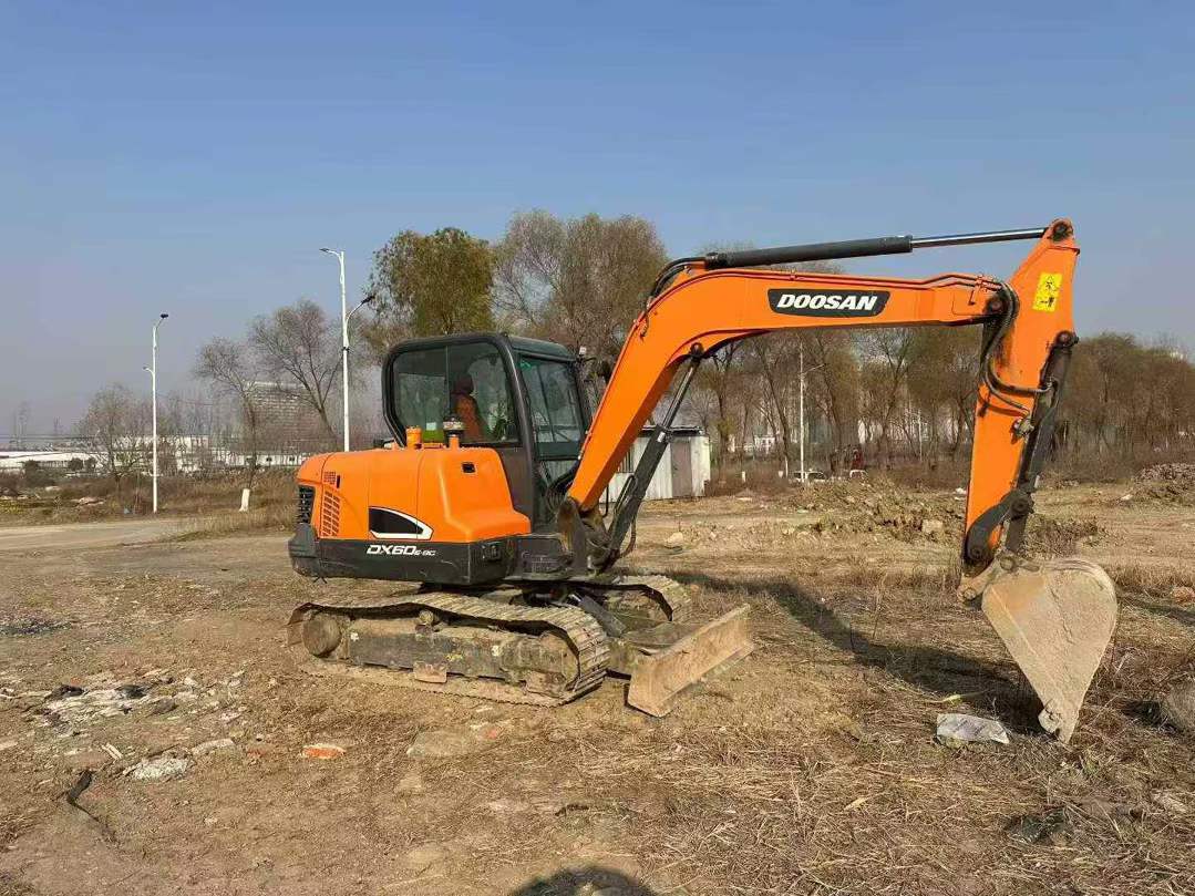 Used Doosan DX60 Excavator 2016 Model / 2