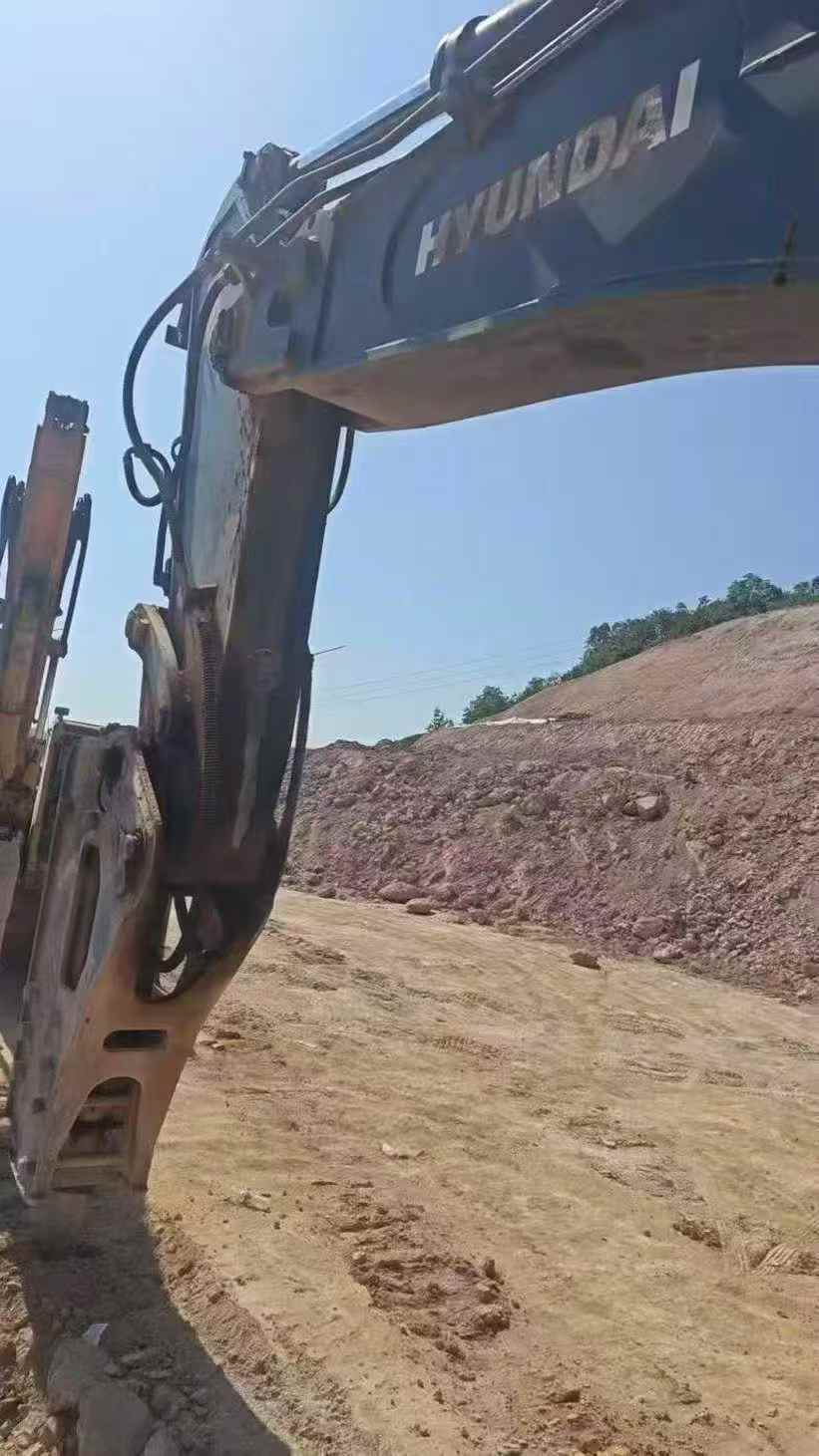 Used Hyundai HX60 Excavator 2022 Model / 8