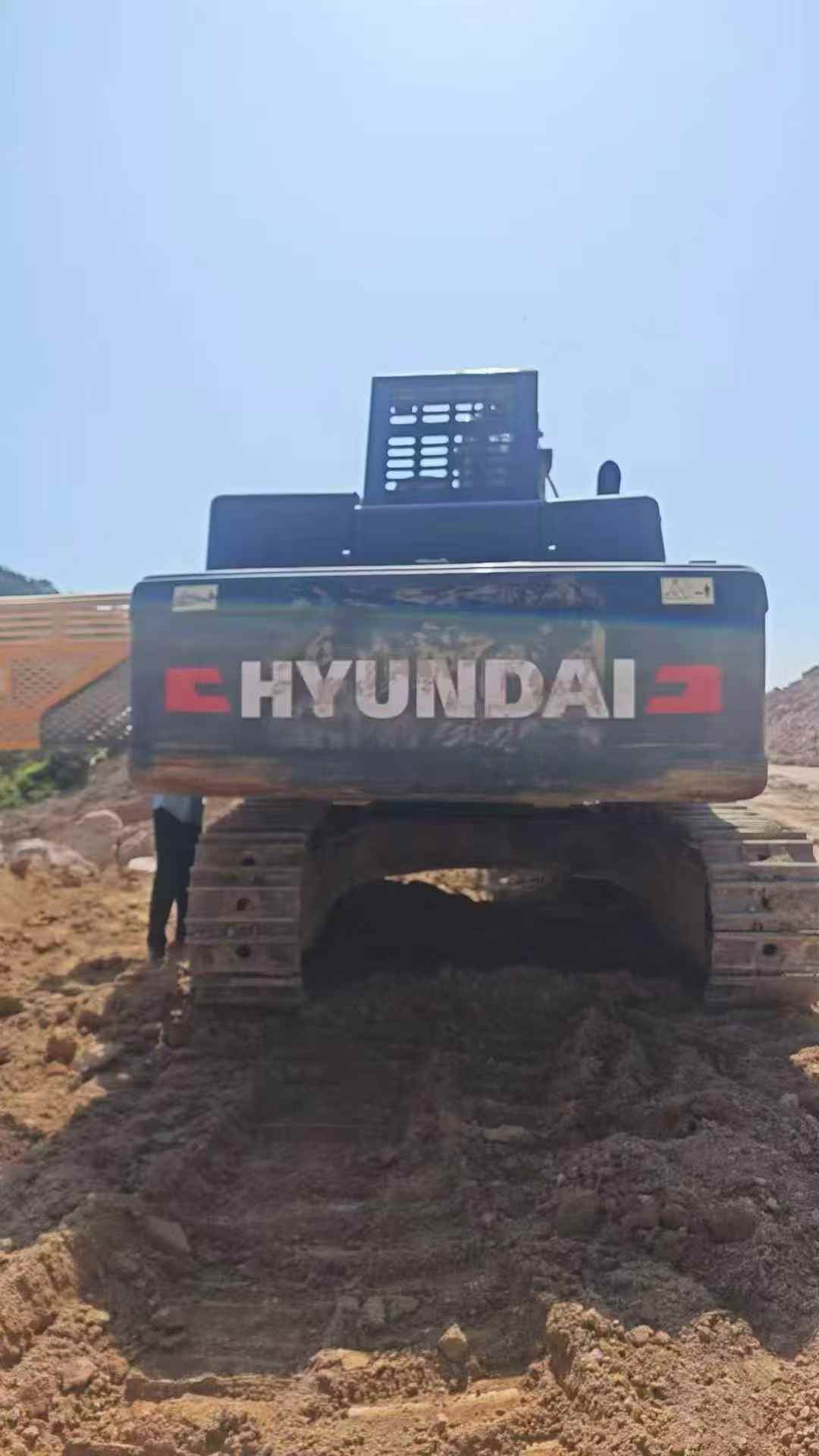 Used Hyundai HX60 Excavator 2022 Model / 3