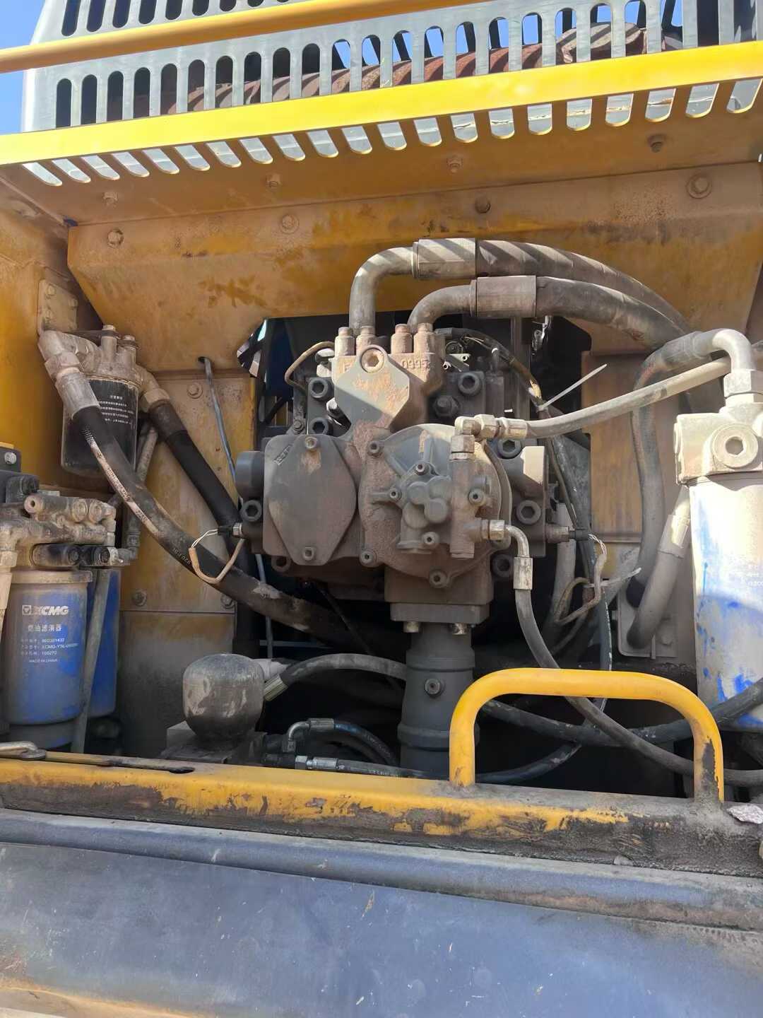 Used XCMG LW200 Excavator 2020 Model / 7