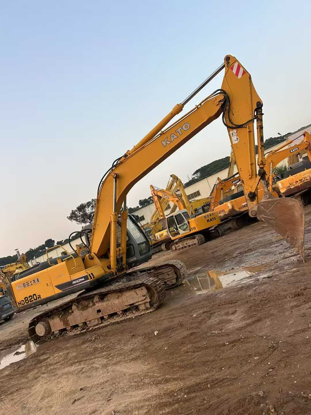 Used Kato HD820 Excavator 2016 Model