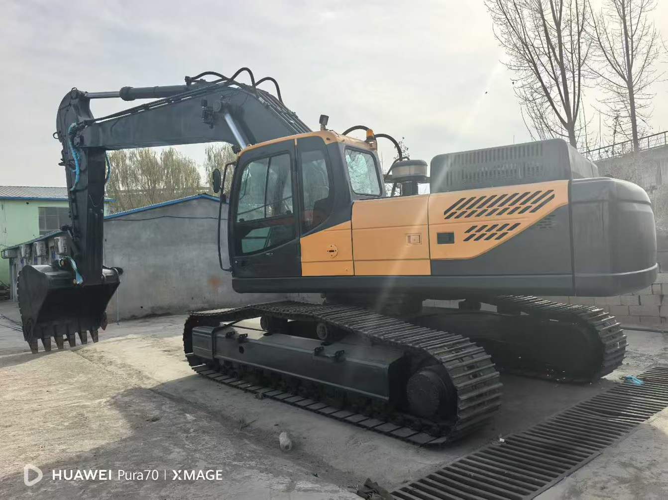 Used Hyundai R385LC-9T Excavator 2016 Model