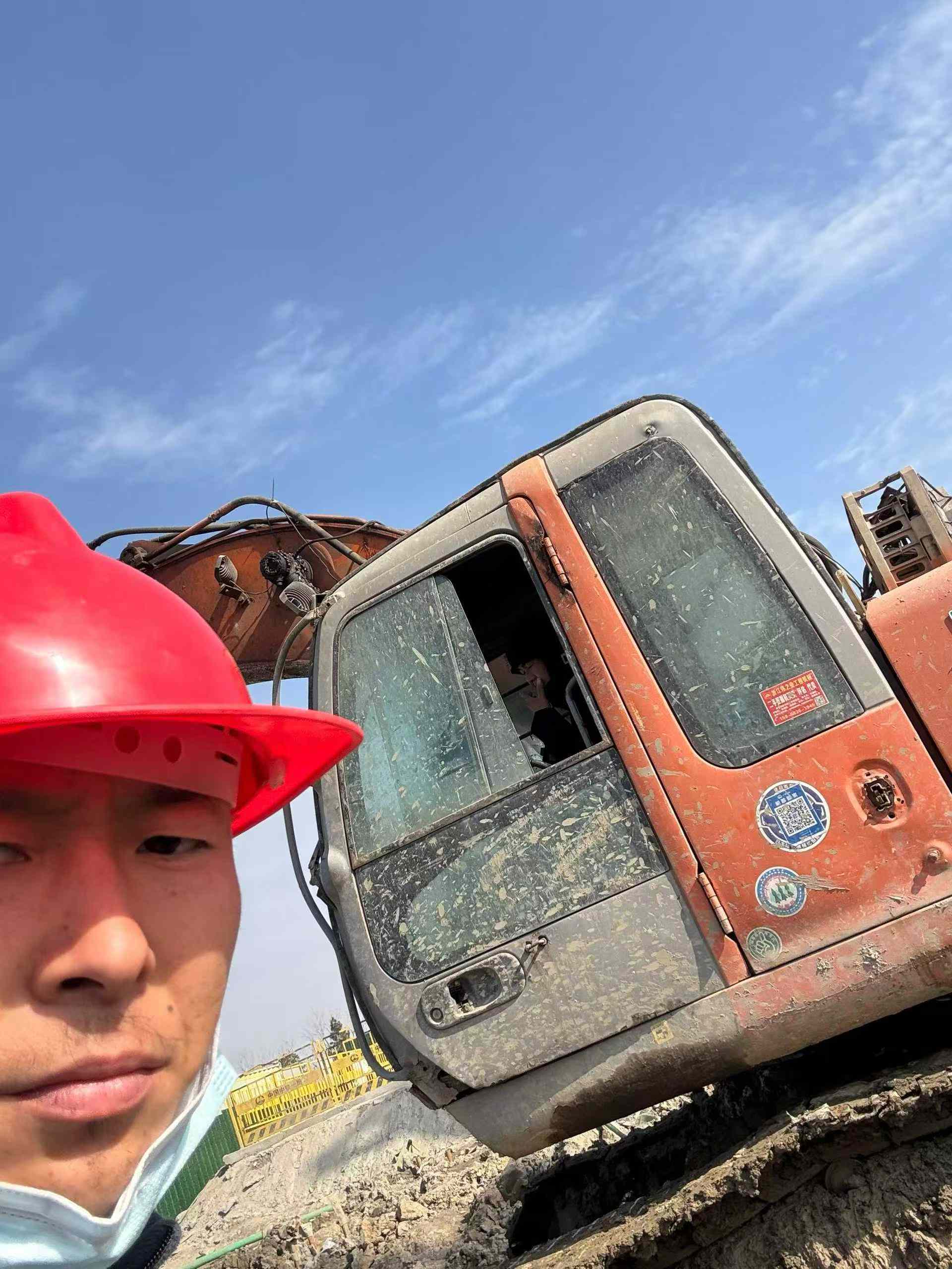 Used Hitachi ZAXIS200 Excavator 2016 Model / 9