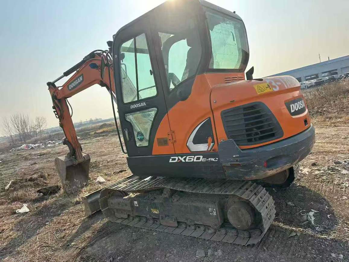 Used Doosan DX60 Excavator 2016 Model / 3