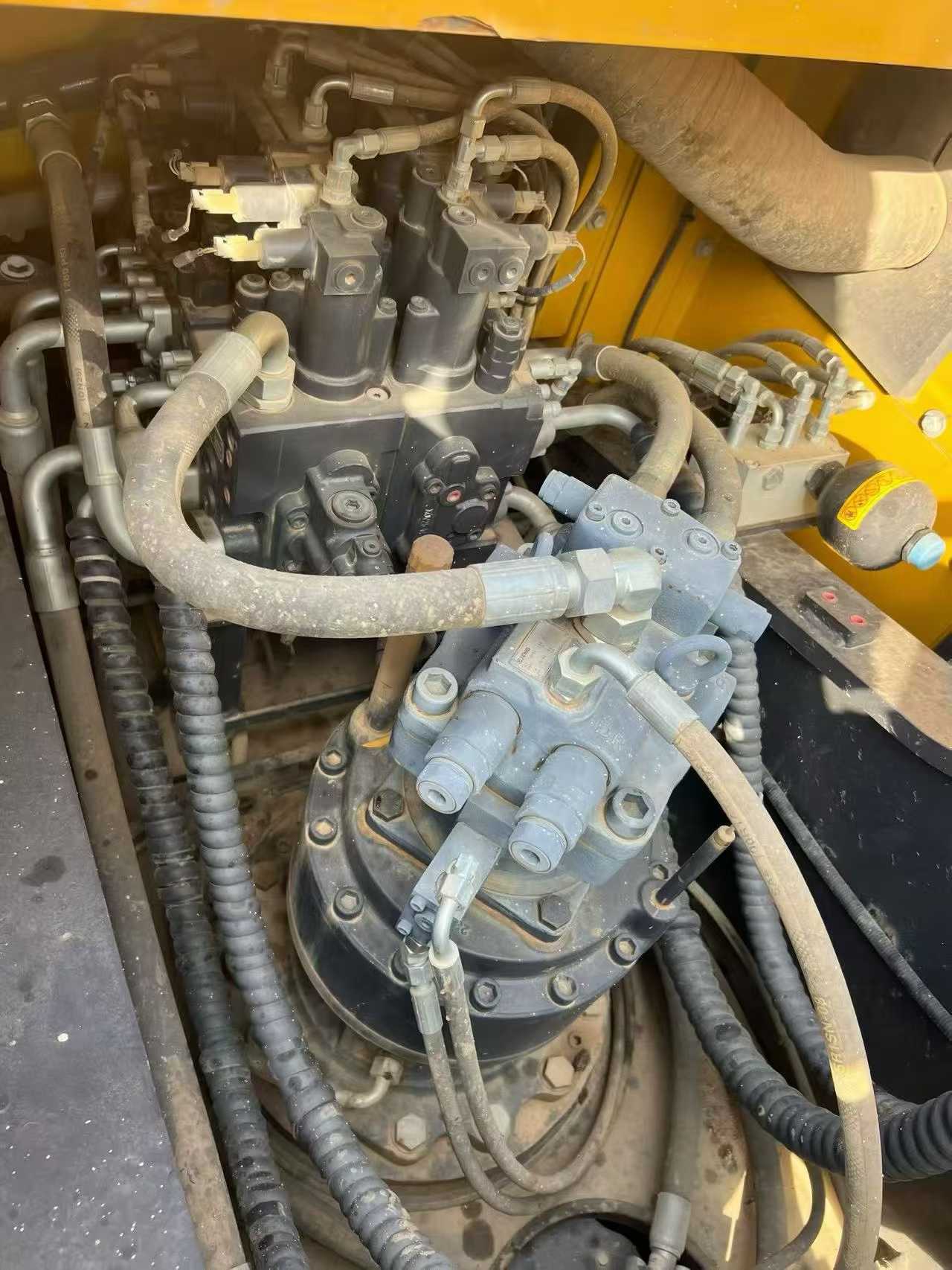 Used XCMG LW200 Excavator 2024 Model / 5