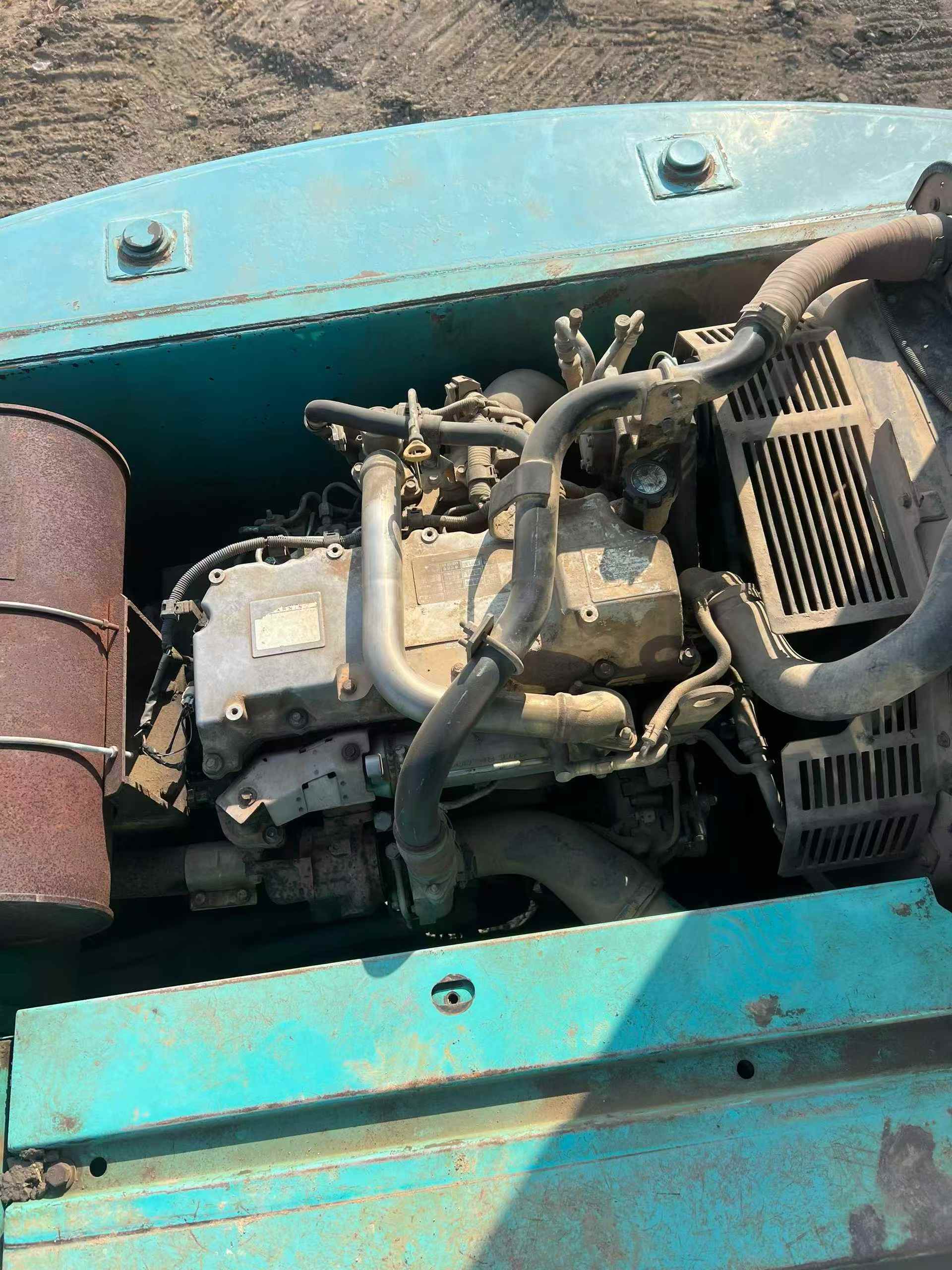 Used Kobelco SK200 Excavator 2016 Model / 3