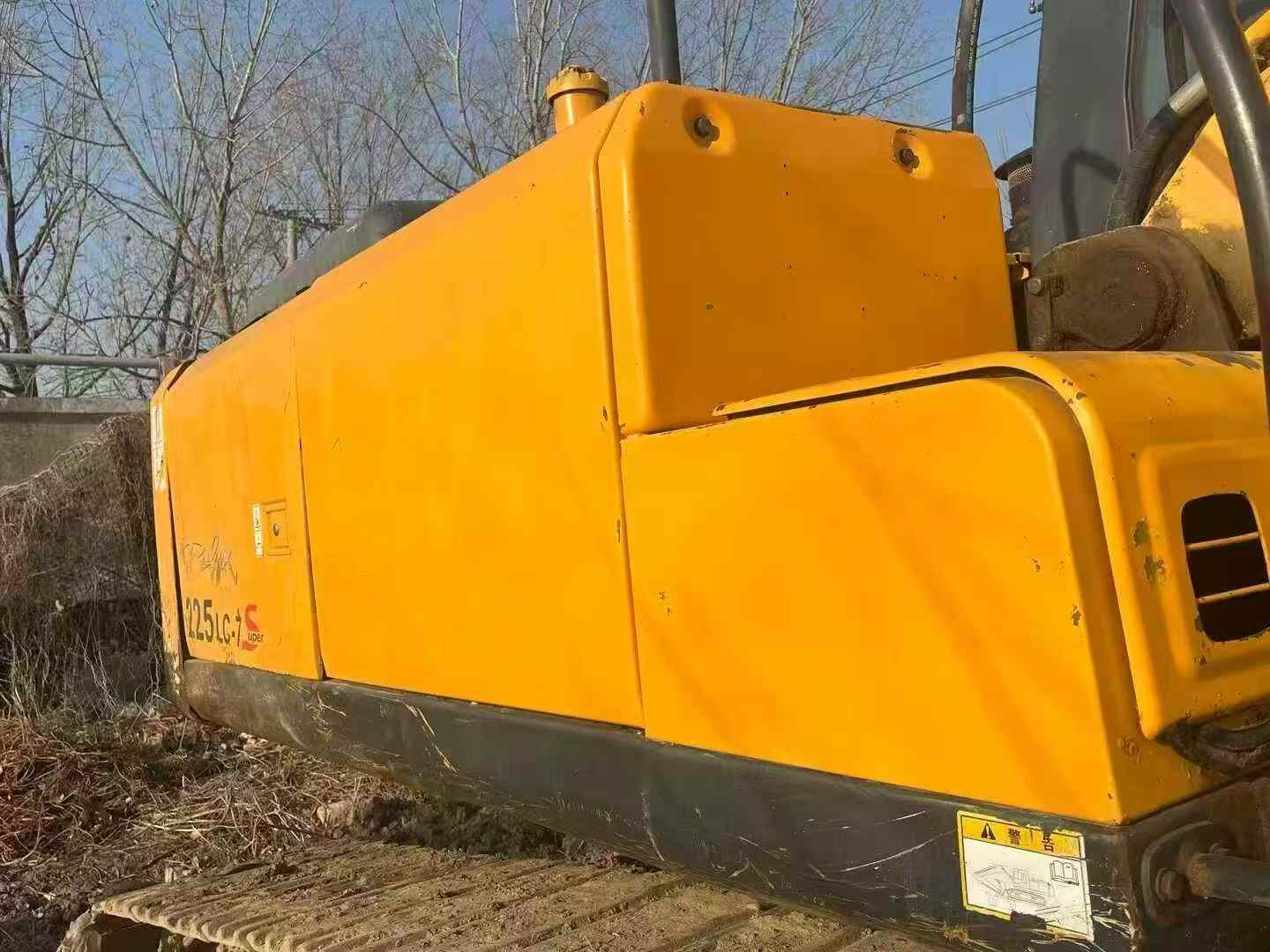 Used Hyundai R225LC-7S Excavator 2013 Model / 3