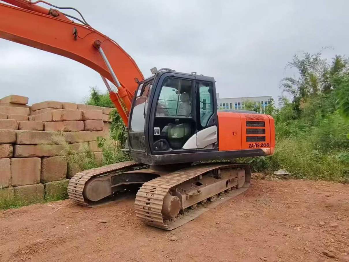 Used Hitachi ZAXIS200 Excavator 2016 Model