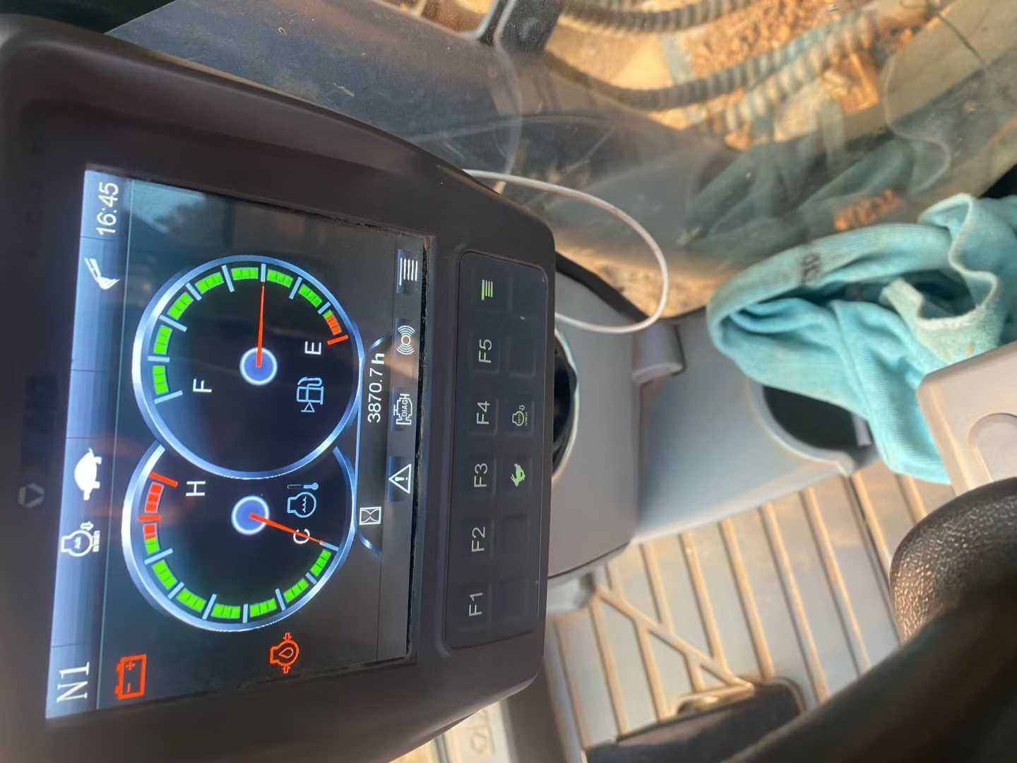 Used XCMG XE135GA Excavator 2022 Model / 4