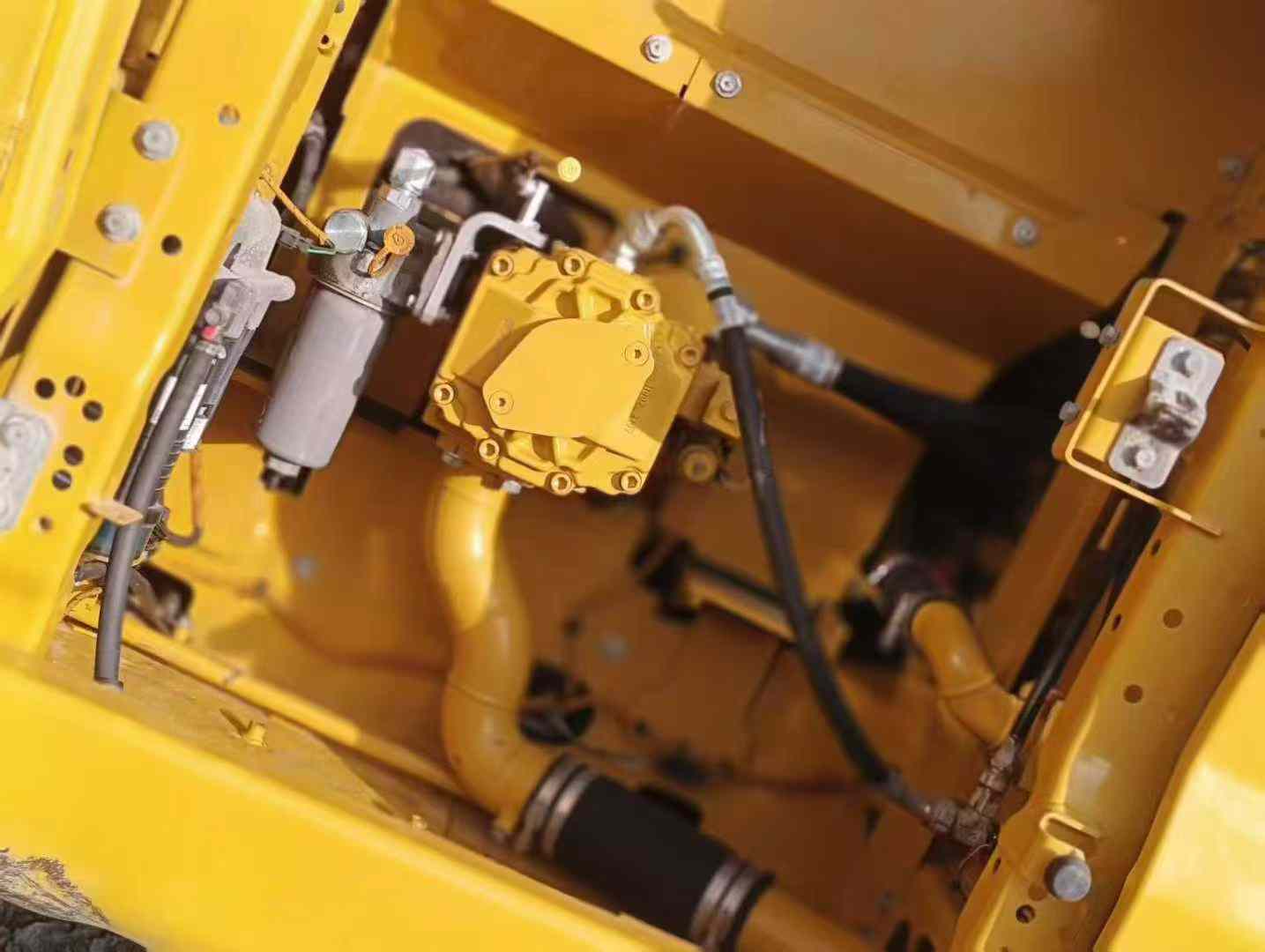 Used Caterpillar 320GC Excavator 2021 Model / 3