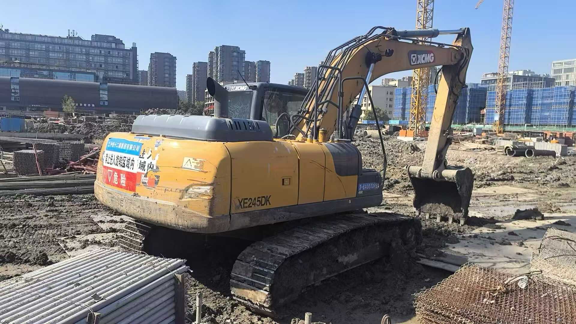 Used XCMG XE215 Excavator 2016 Model