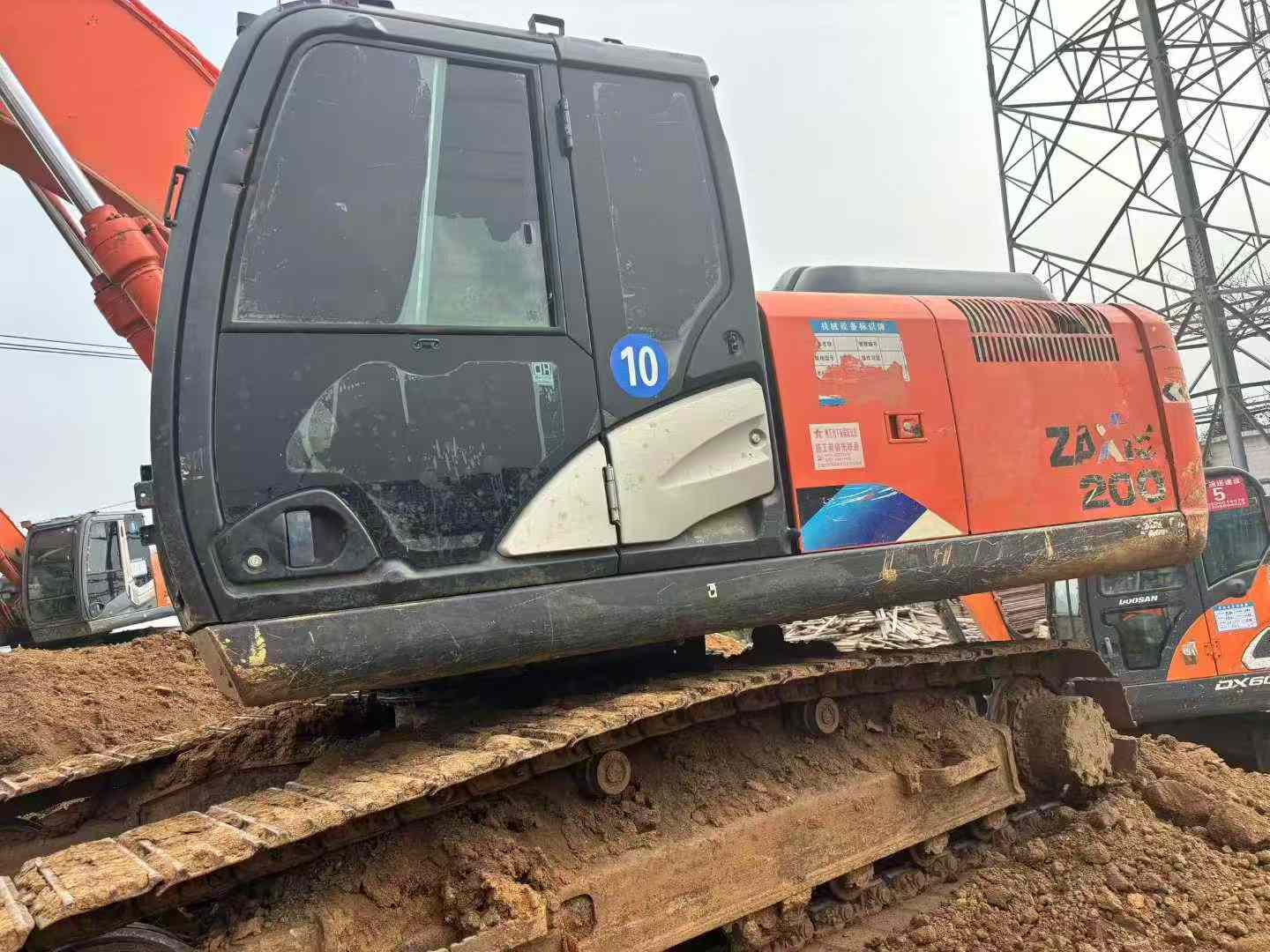 Used Hitachi ZAXIS200 Excavator 2017 Model