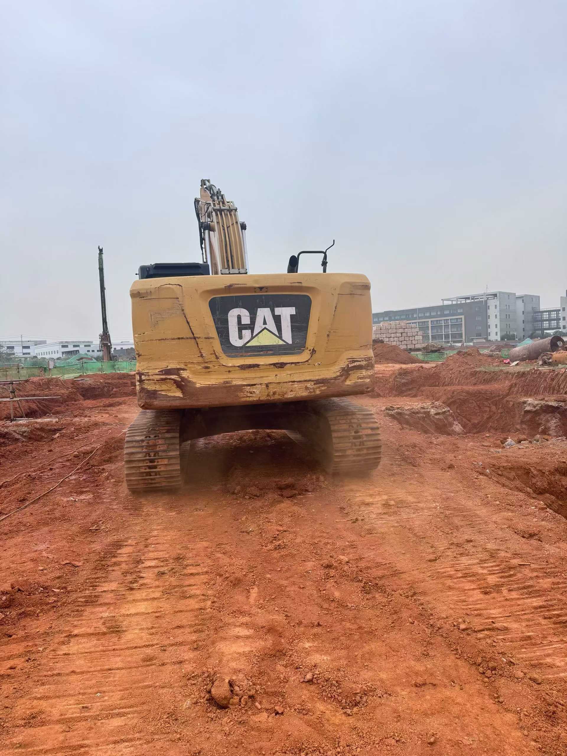 Used Caterpillar 323 Excavator 2018 Model / 9
