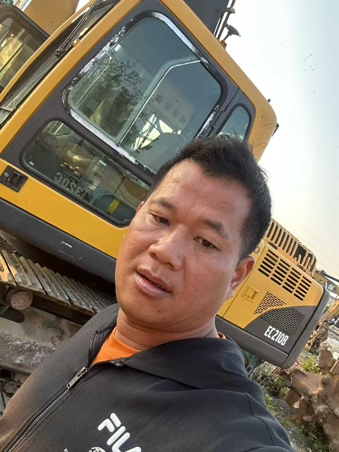 Used Volvo EW210C Excavator 2013 Model