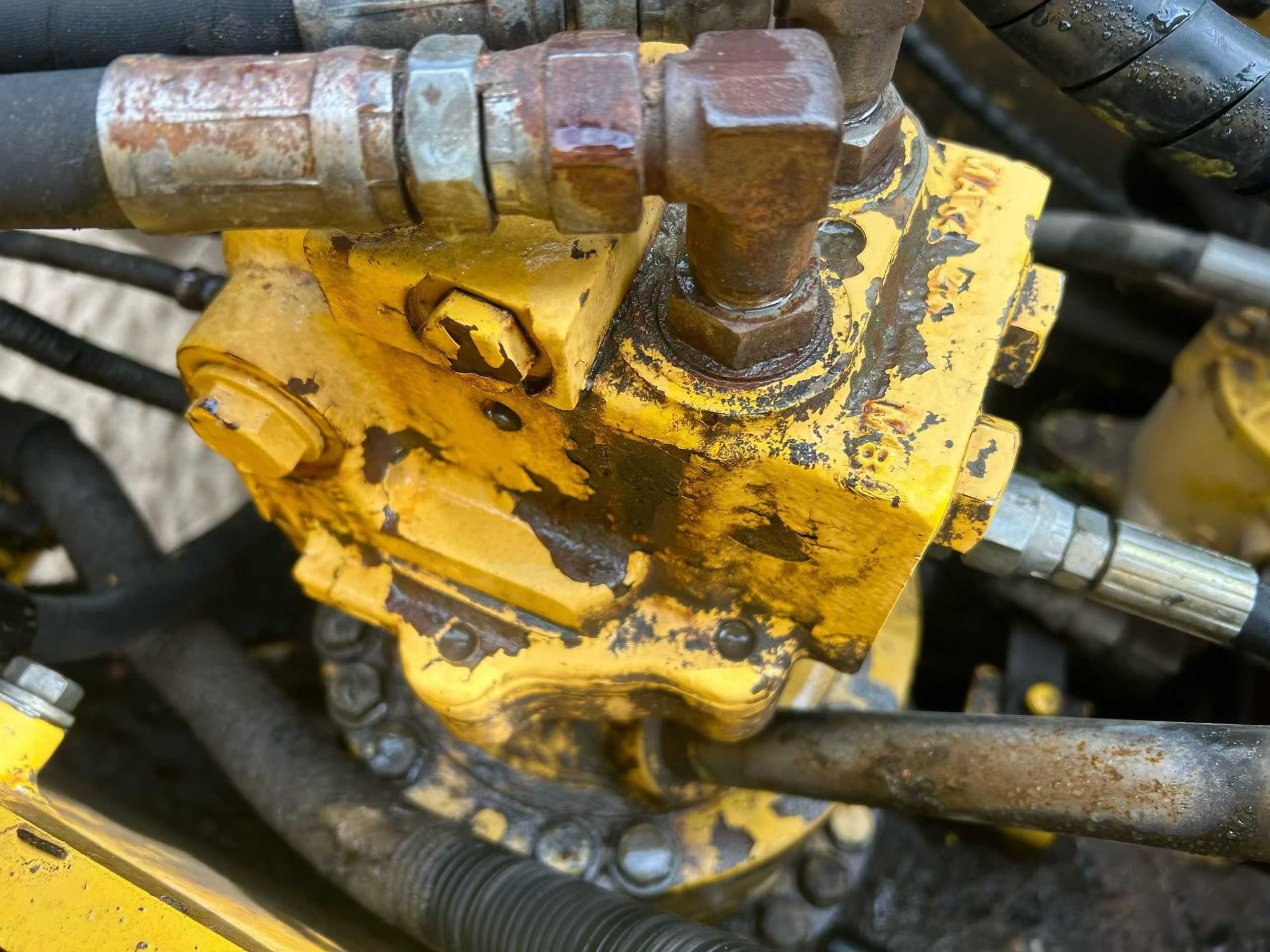 Used Komatsu PC120-6E Excavator 2016 Model / 4