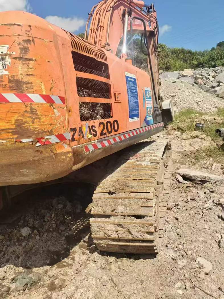 Used Hitachi ZAXIS200 Excavator 2016 Model