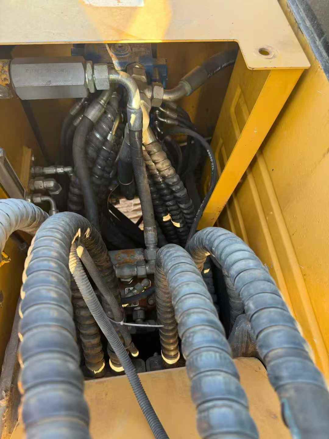 Used XCMG XE75WD Excavator 2016 Model / 6