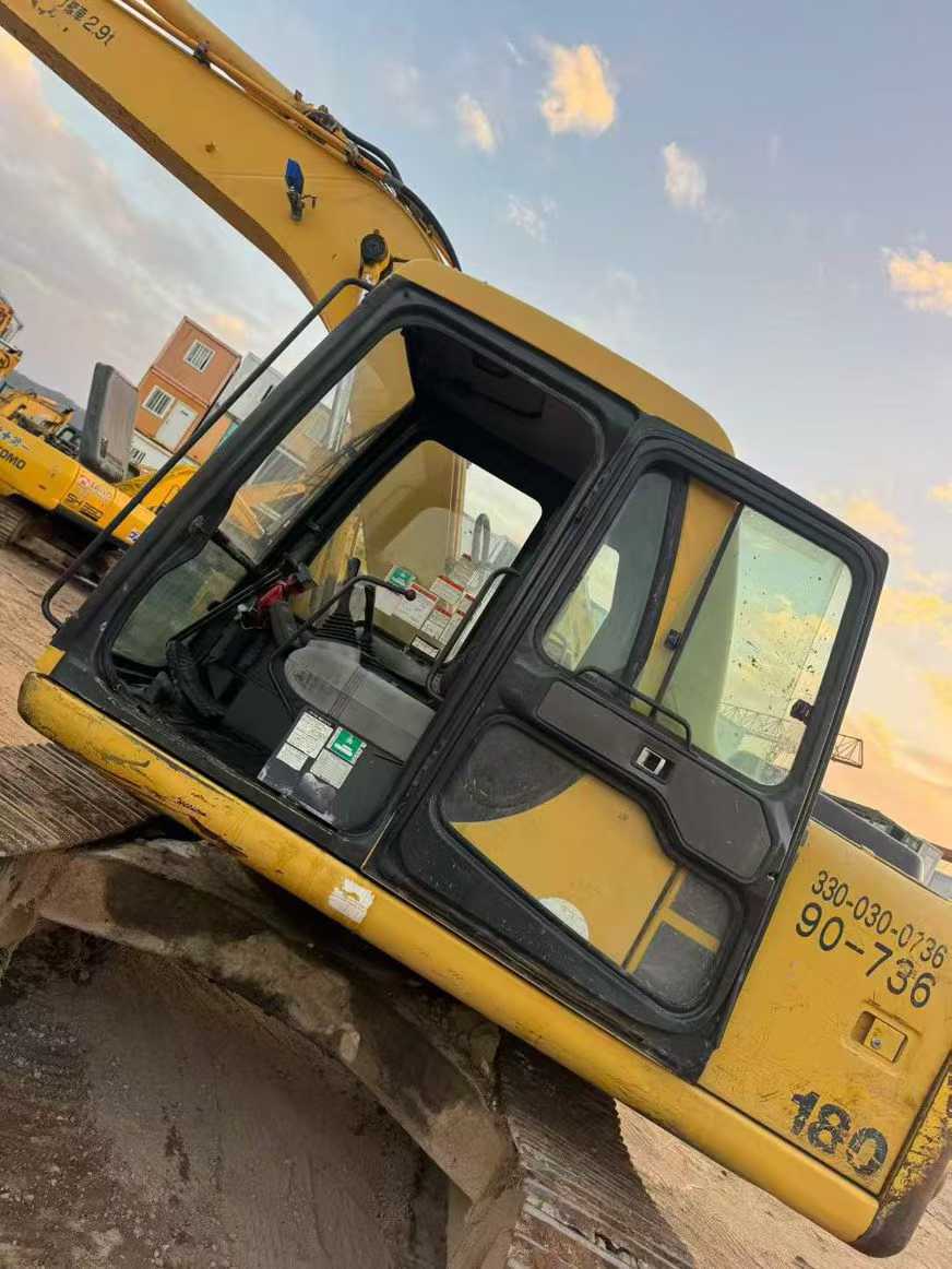 Used Komatsu PC120-6E Excavator 2016 Model / 3
